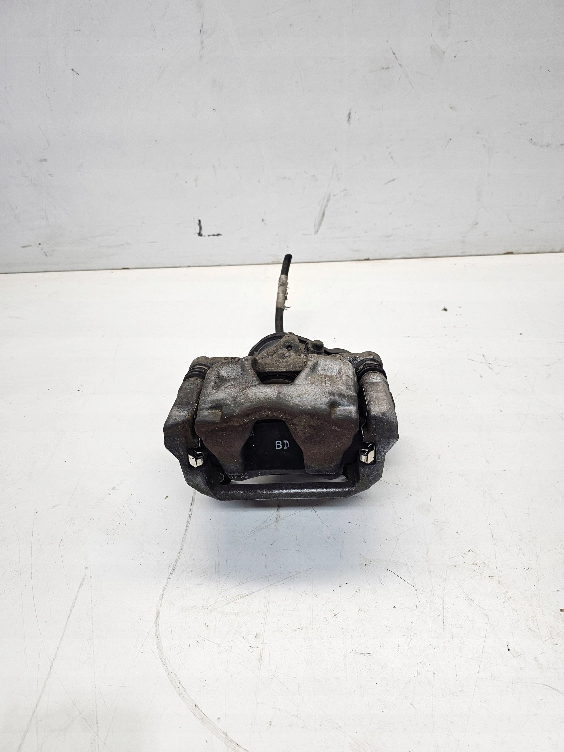 caliper brake left rear part AUDI A4 B9 A5 8W0405BL