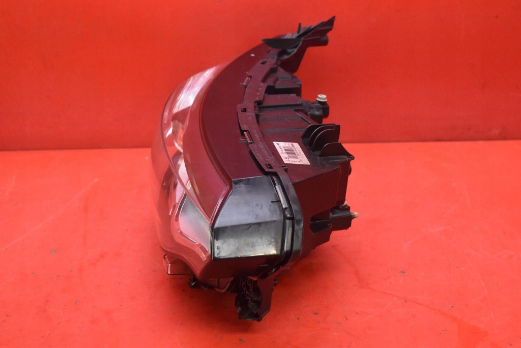REFLEKTOR right light front LED EU 260100184R RENAULT TALISMAN 1 and 12-20