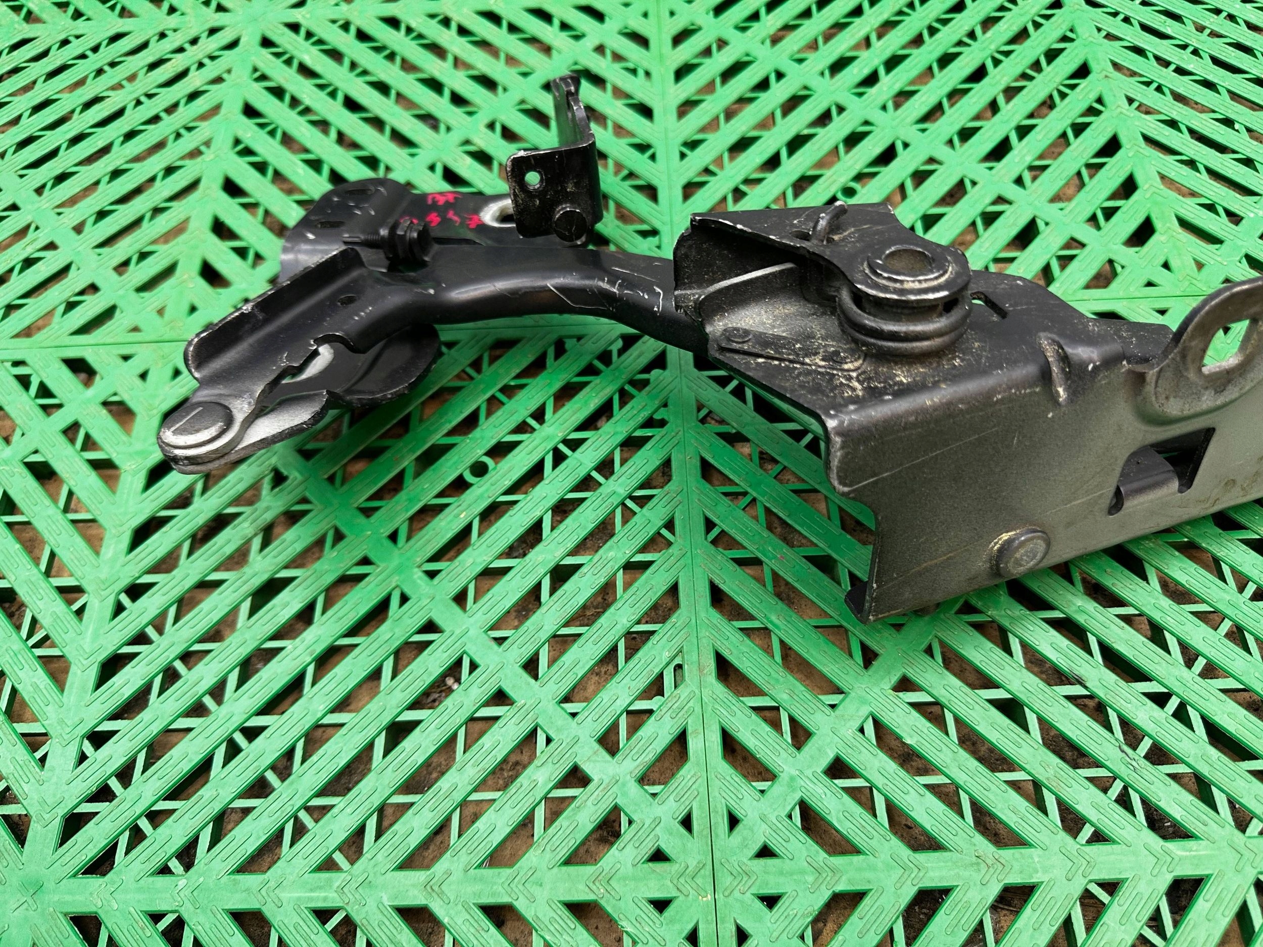 Cerniere cofano BMW 2 F45 7300522