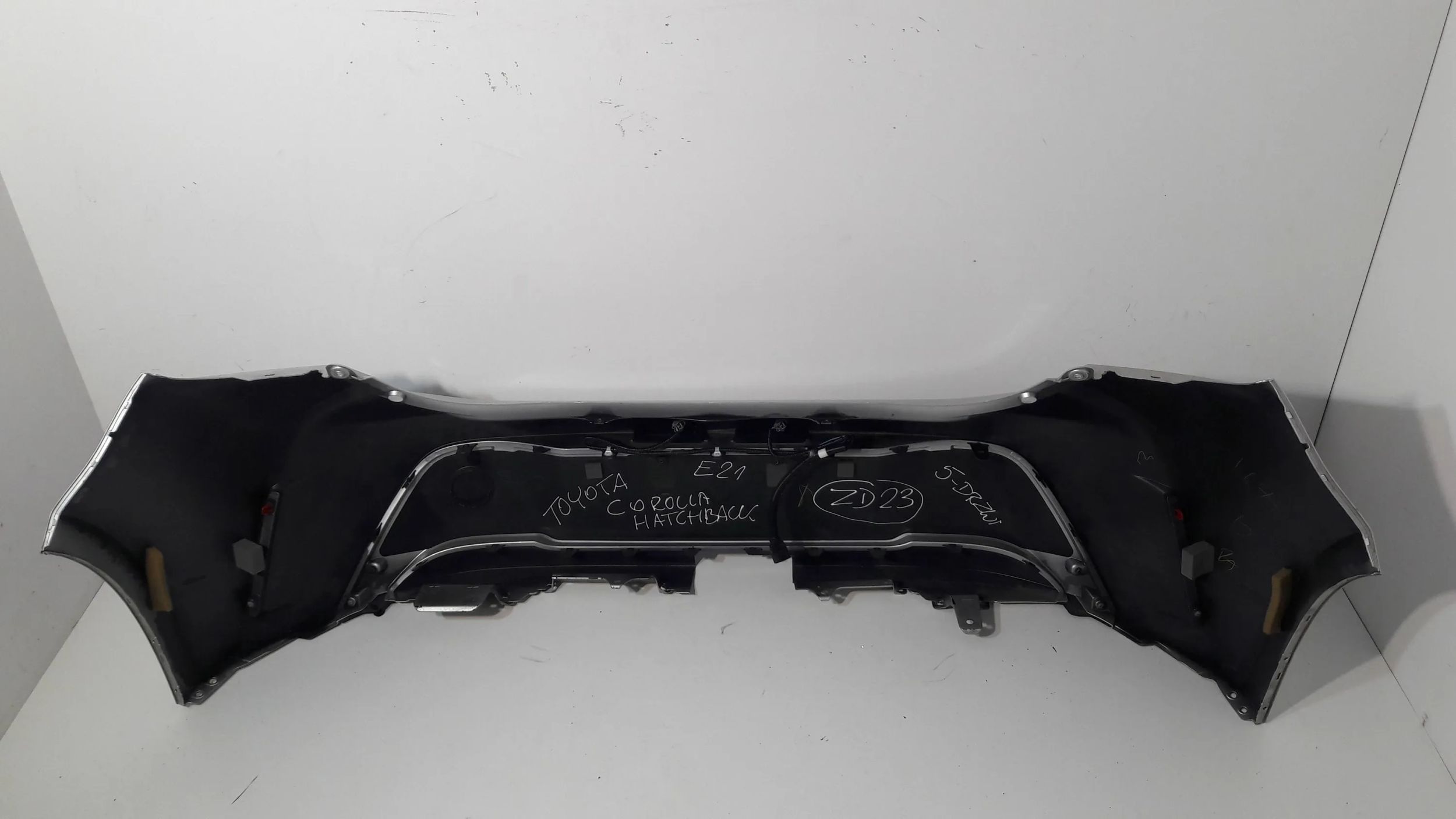 Toyota Corolla E210 E21 Stoßstange hinten