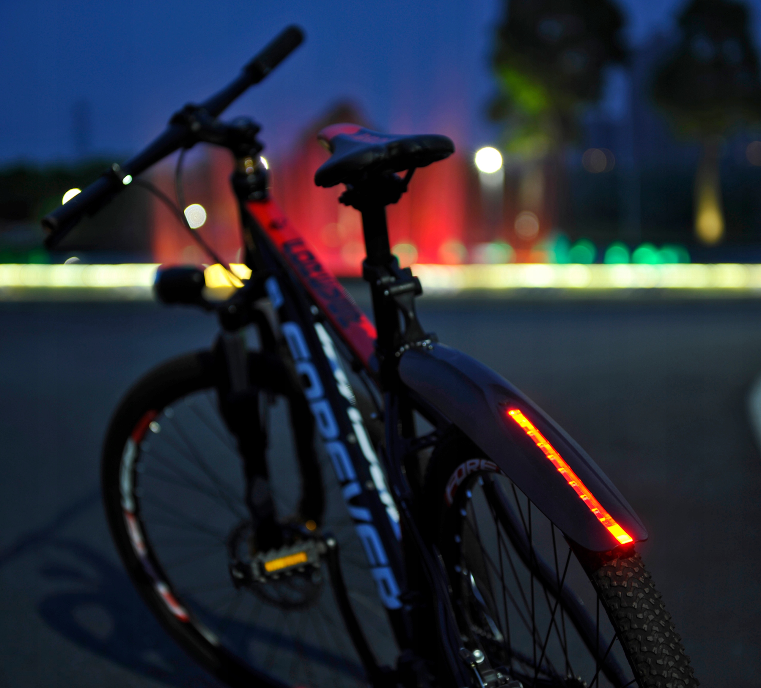 Błotnik Rowerowy Tylny z PANELEM LED 24-29" UNIWERSALNY Profex