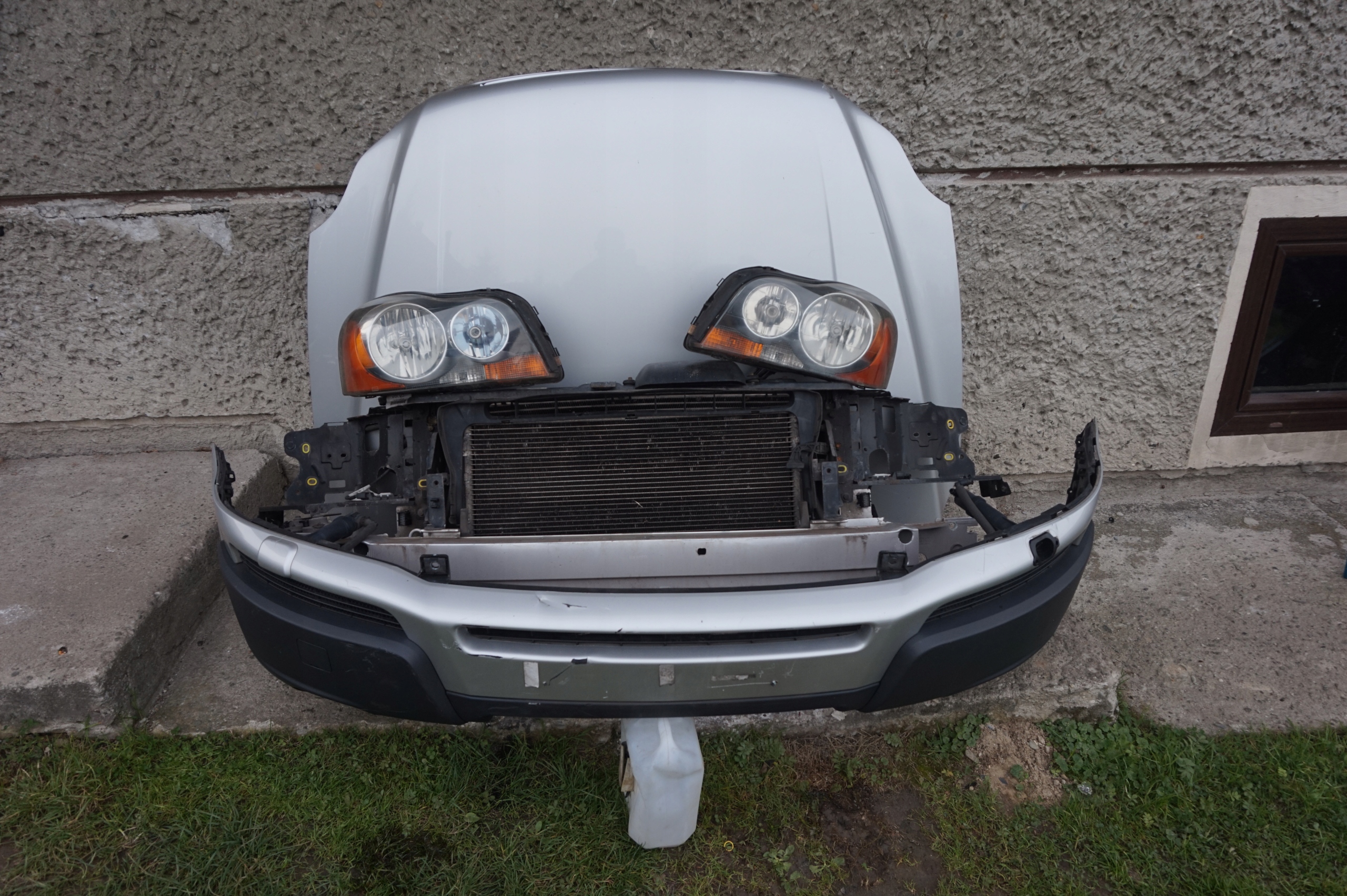 LAMPA LEWA KOMPLETNY PRZÓD VOLVO XC90 02/06r