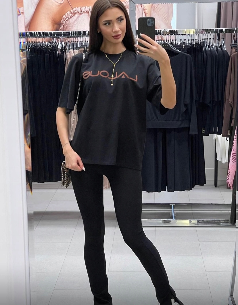 Černé tričko s nápisem 1020 Lalous vel S