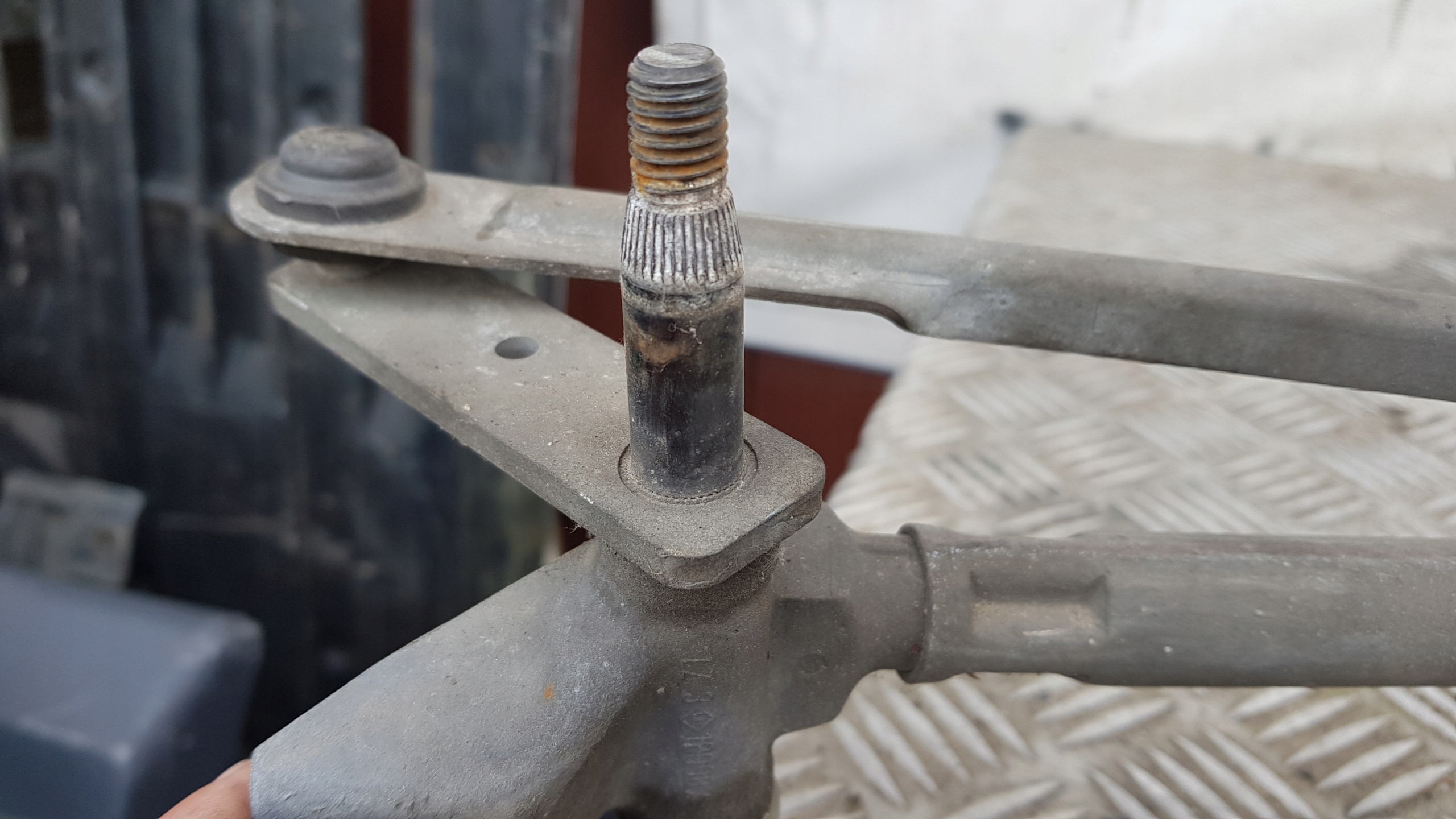 CITROEN C4 und Gestänge Motor Wischer