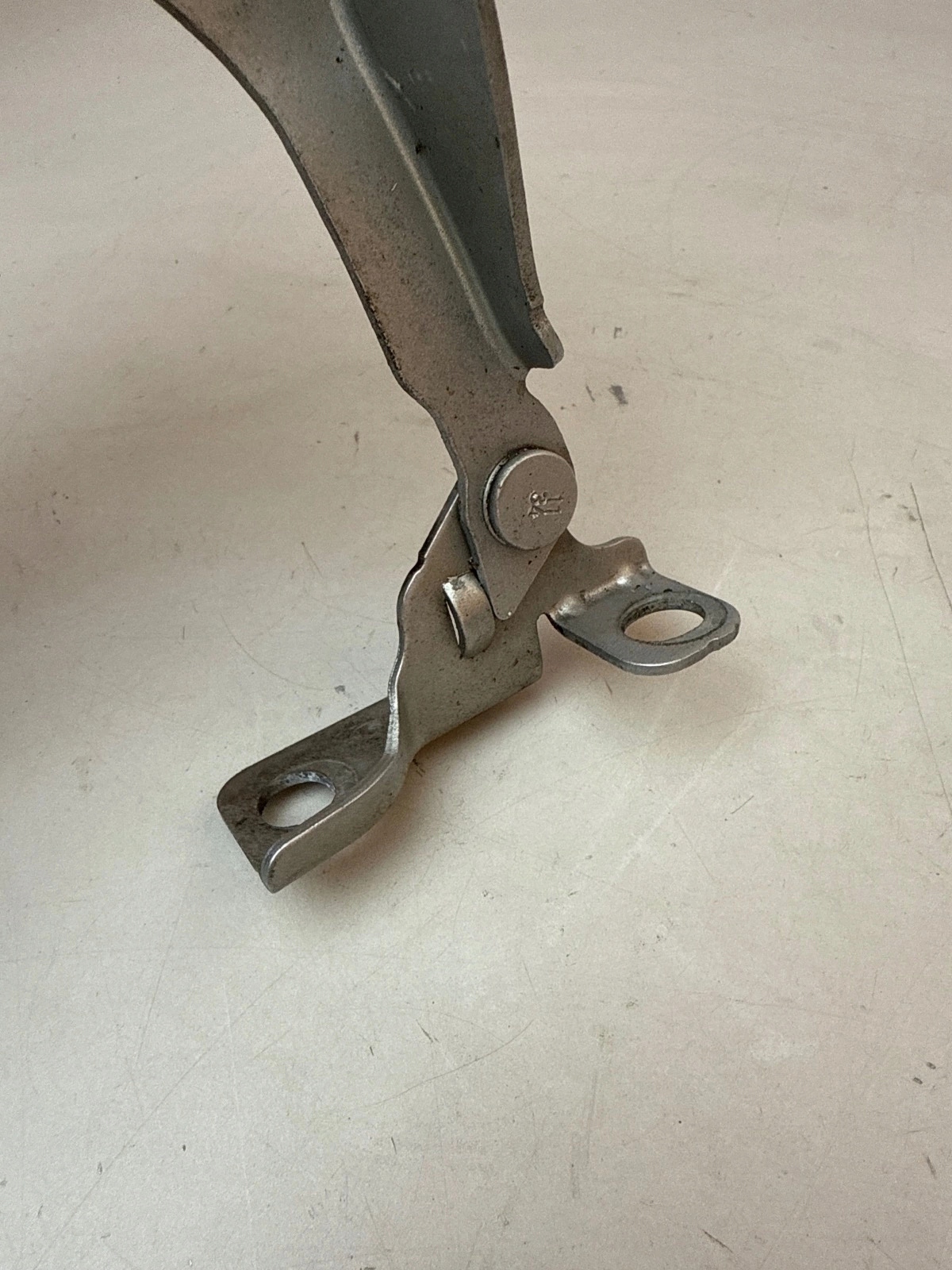 hinge bonnets front front right Citroen C3 II DS3