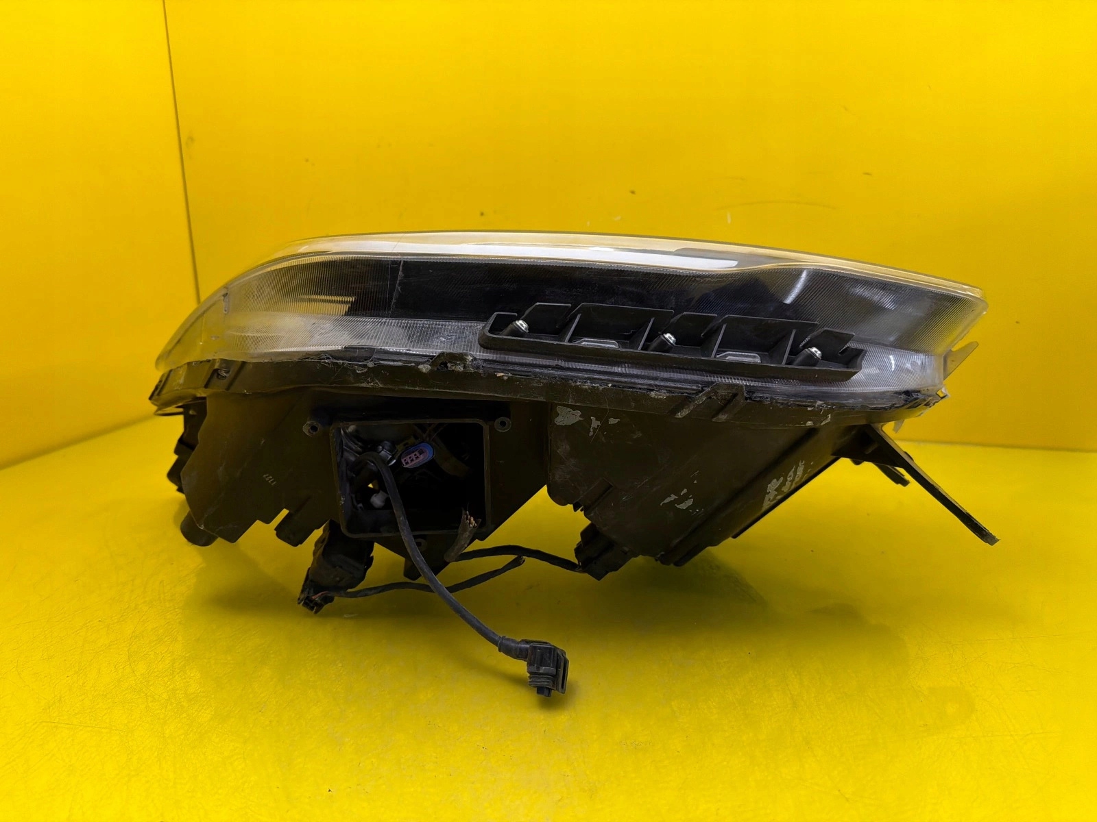 light left SsangYong Rexton 17-21 Xenon