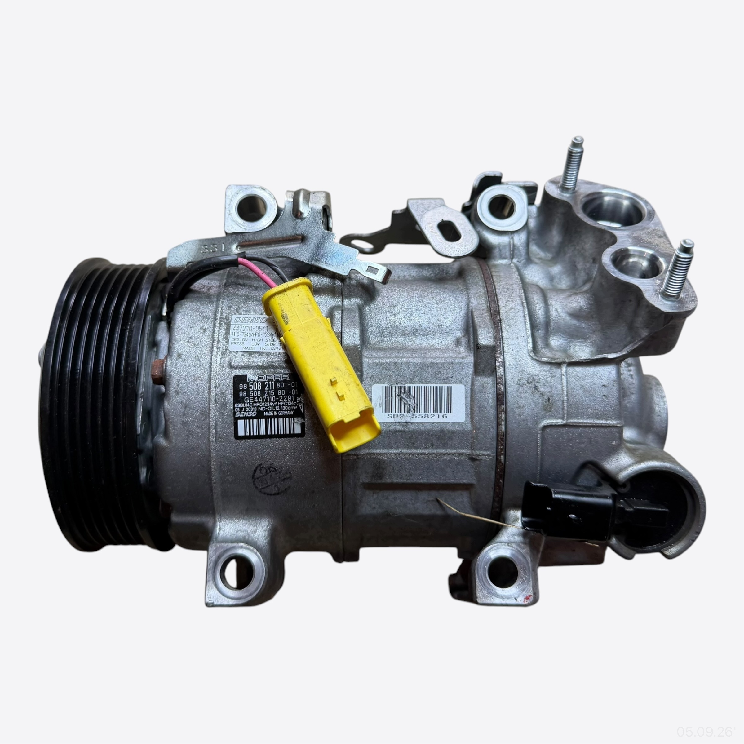 compressor compressor; pump of the air conditioning OPEL MOKKA B 9850821180