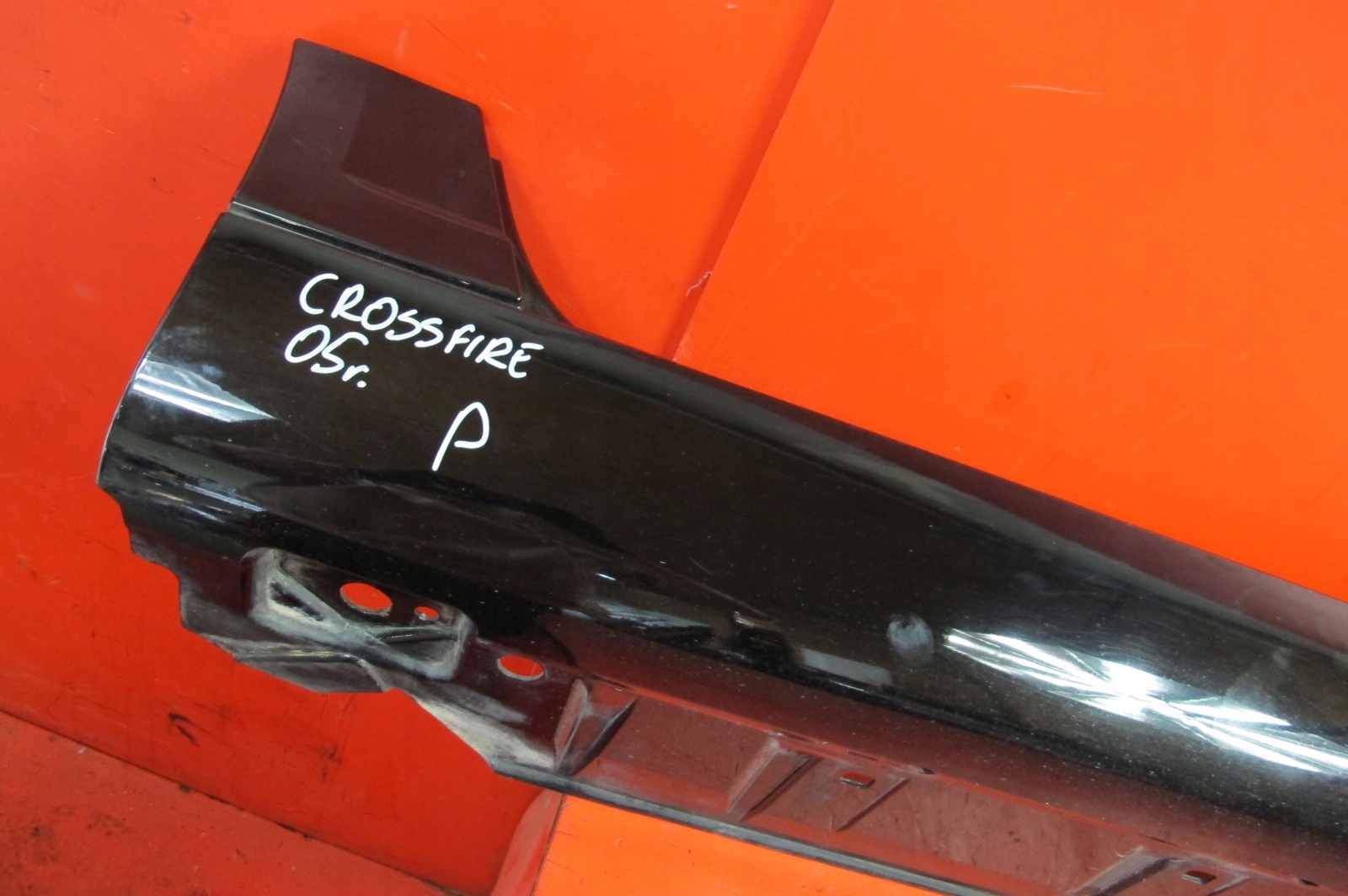 Chrysler CROSSFIRE moulding cap threshold right 040 Q41 P41 A1936900240