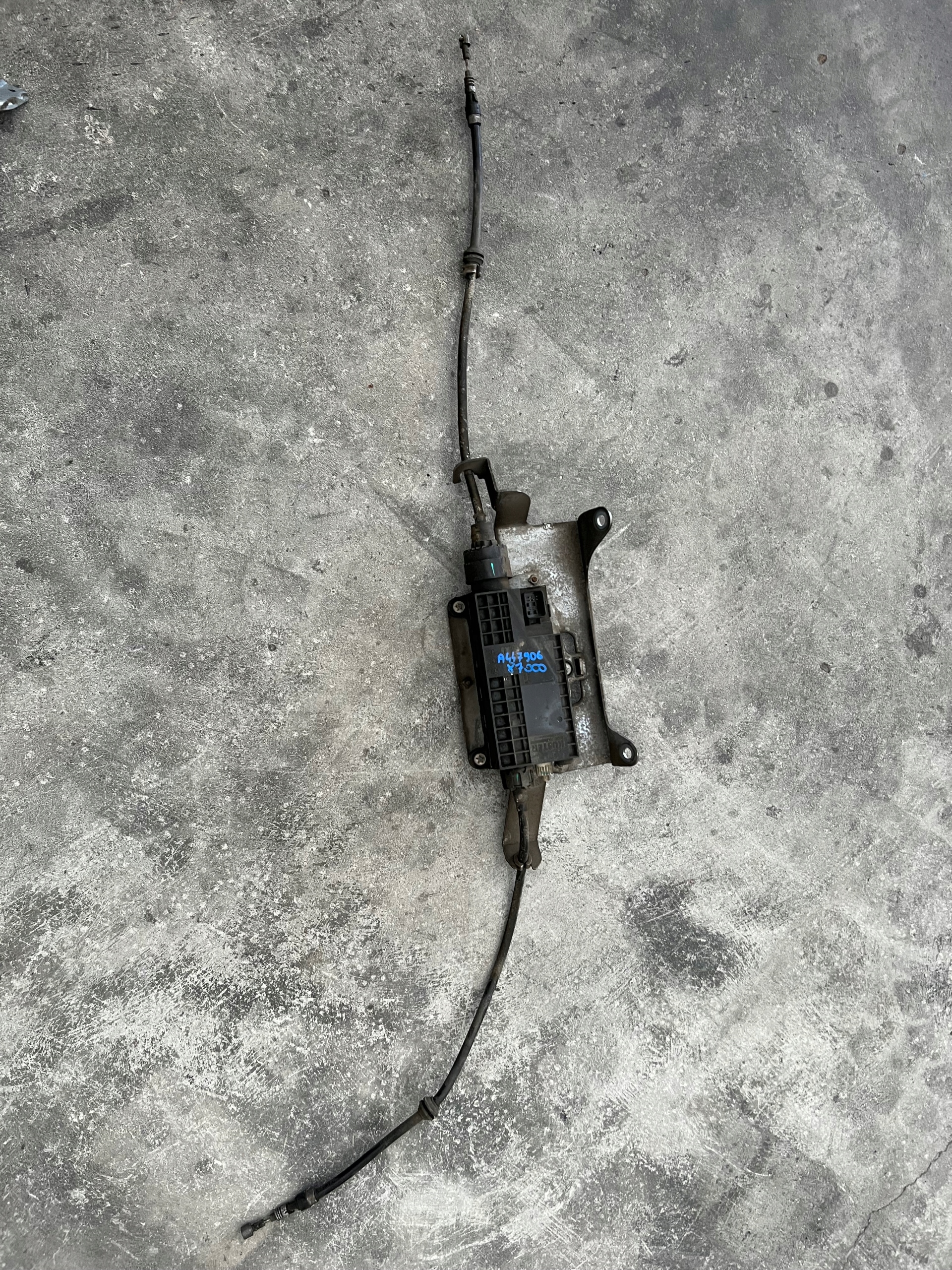 Mercedes EQV W447 Moduł hamulca ręcznego A4479068700