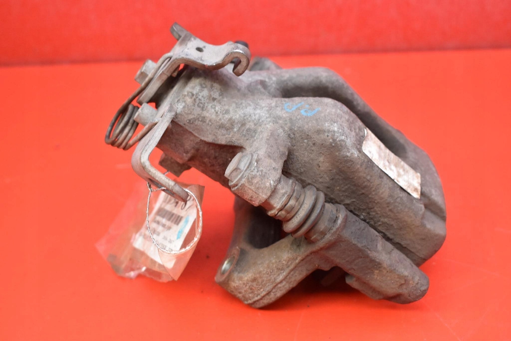 caliper brake right rear part CITROEN C4 CACTUS and 1.2 PURETECH 110 KM 14-17