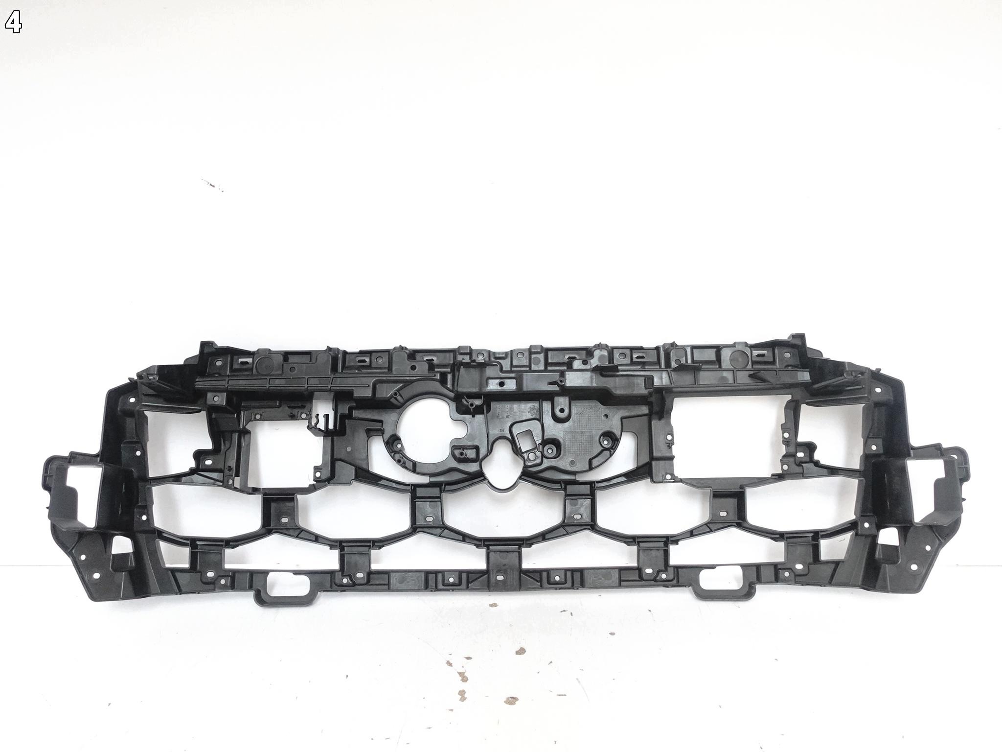 AUDI Q7 S-LINE SQ7 4M0 LIFT 24- pillar support below grill ATRAPE front