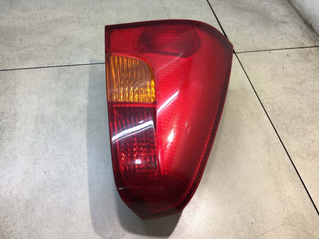 light left rear part DACIA LOGAN and sedan 8200211020