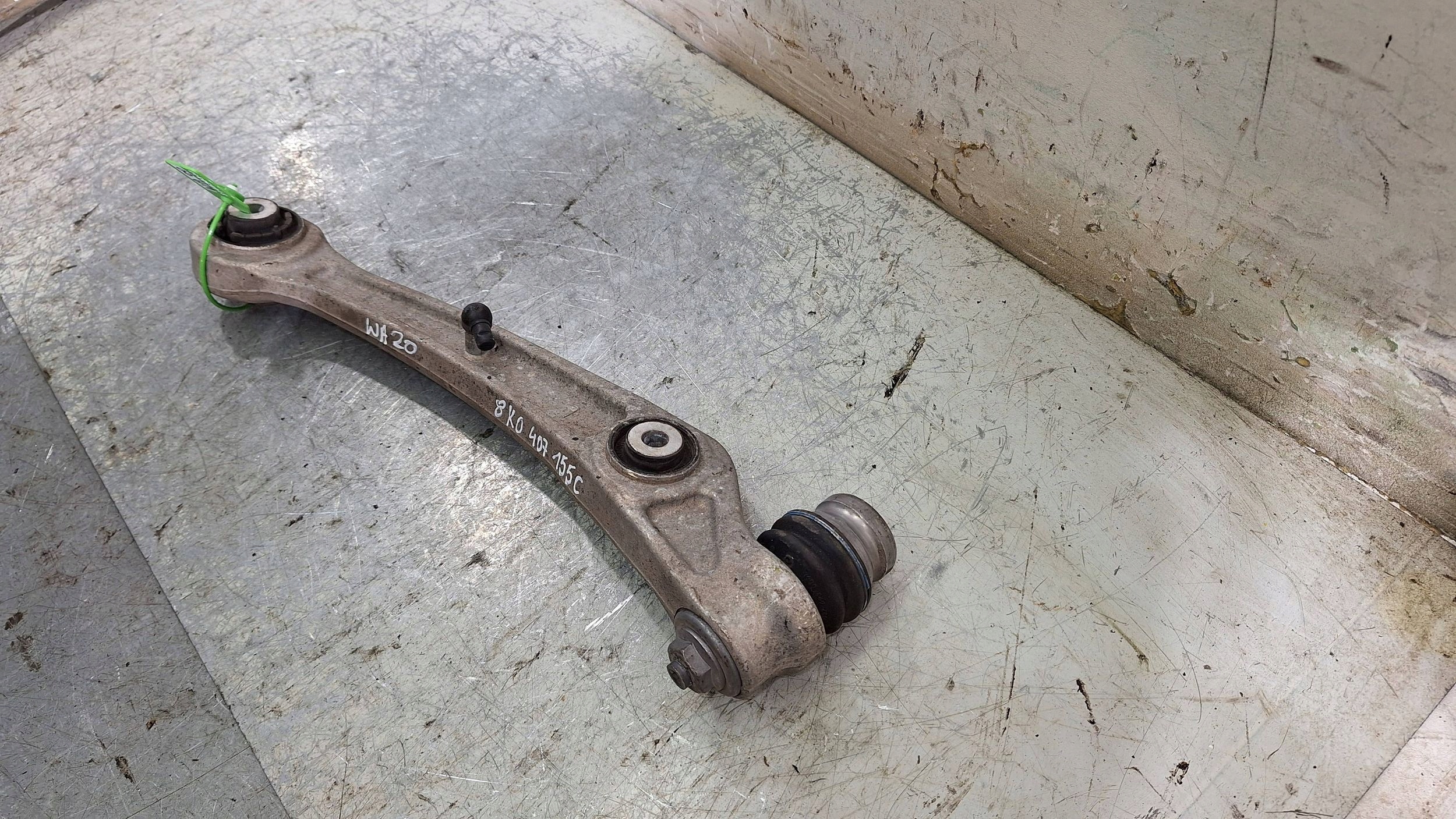 arm left front 8K0407155C AUDI A4 B8 A5 8T Q5 8R A6 C7