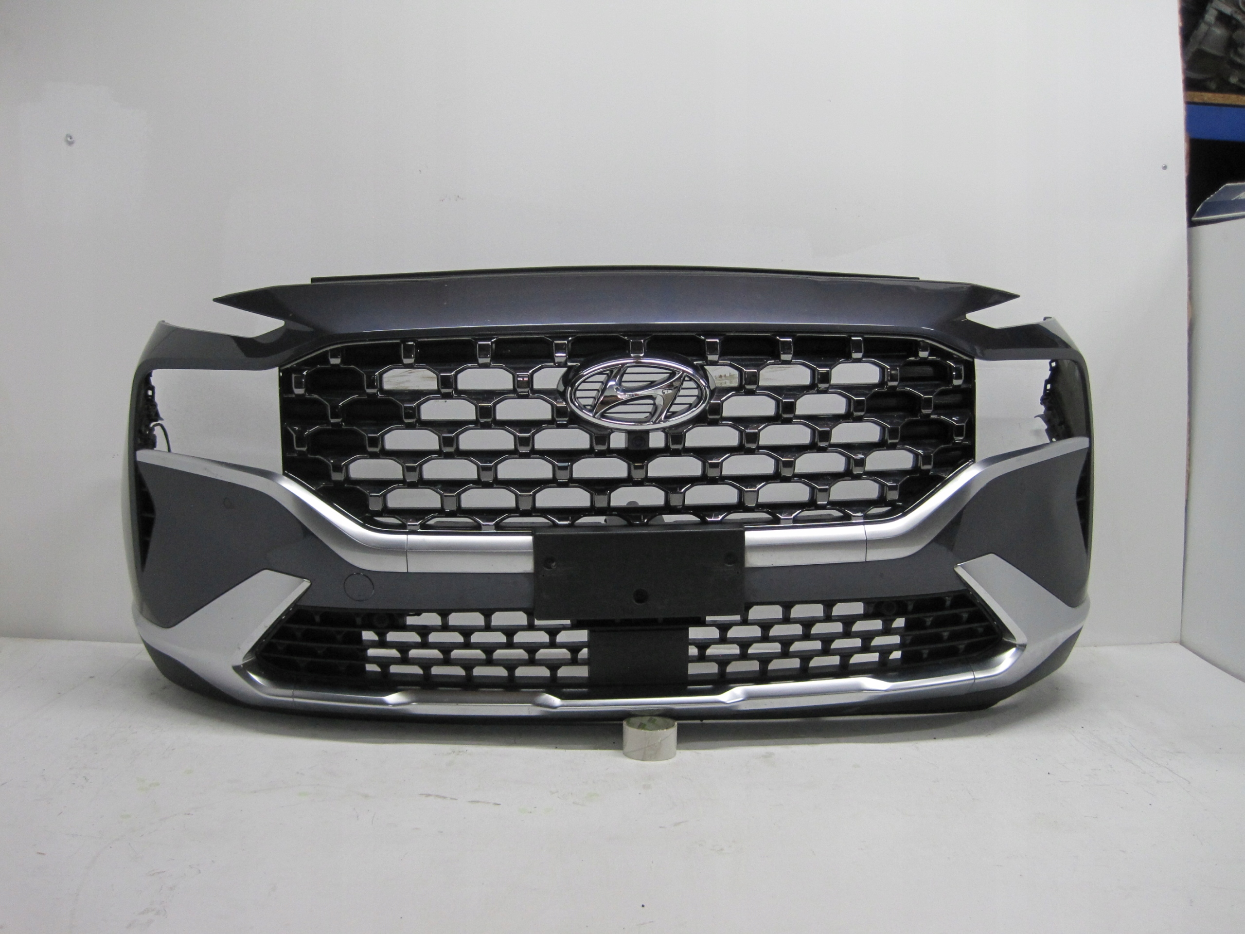 bumper HYUNDAI SANTA FE IV LIFT 20R 4 PDC below RADAR KAMERA front front