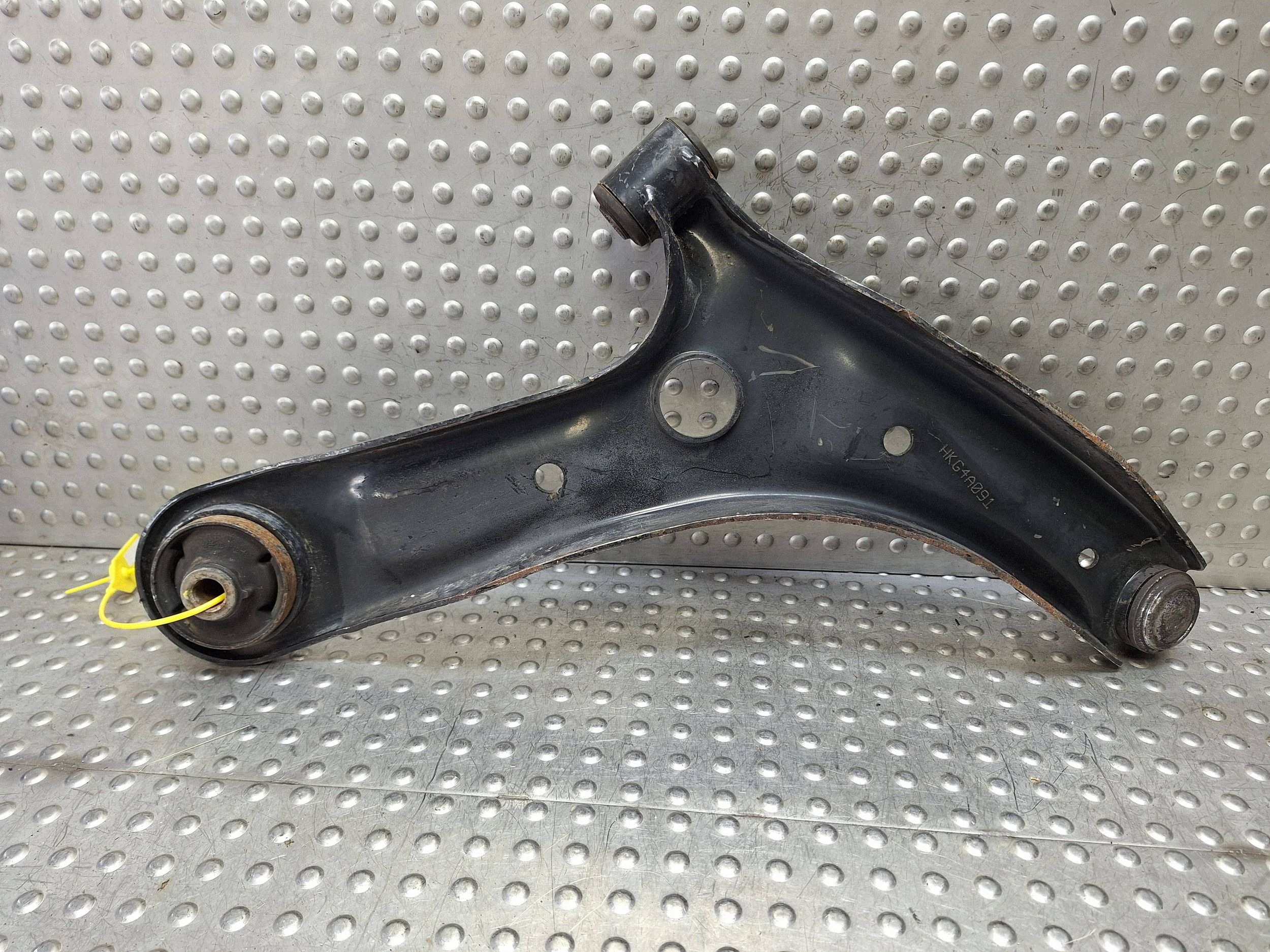 arm left front HYUNDAI i10 II 13-19