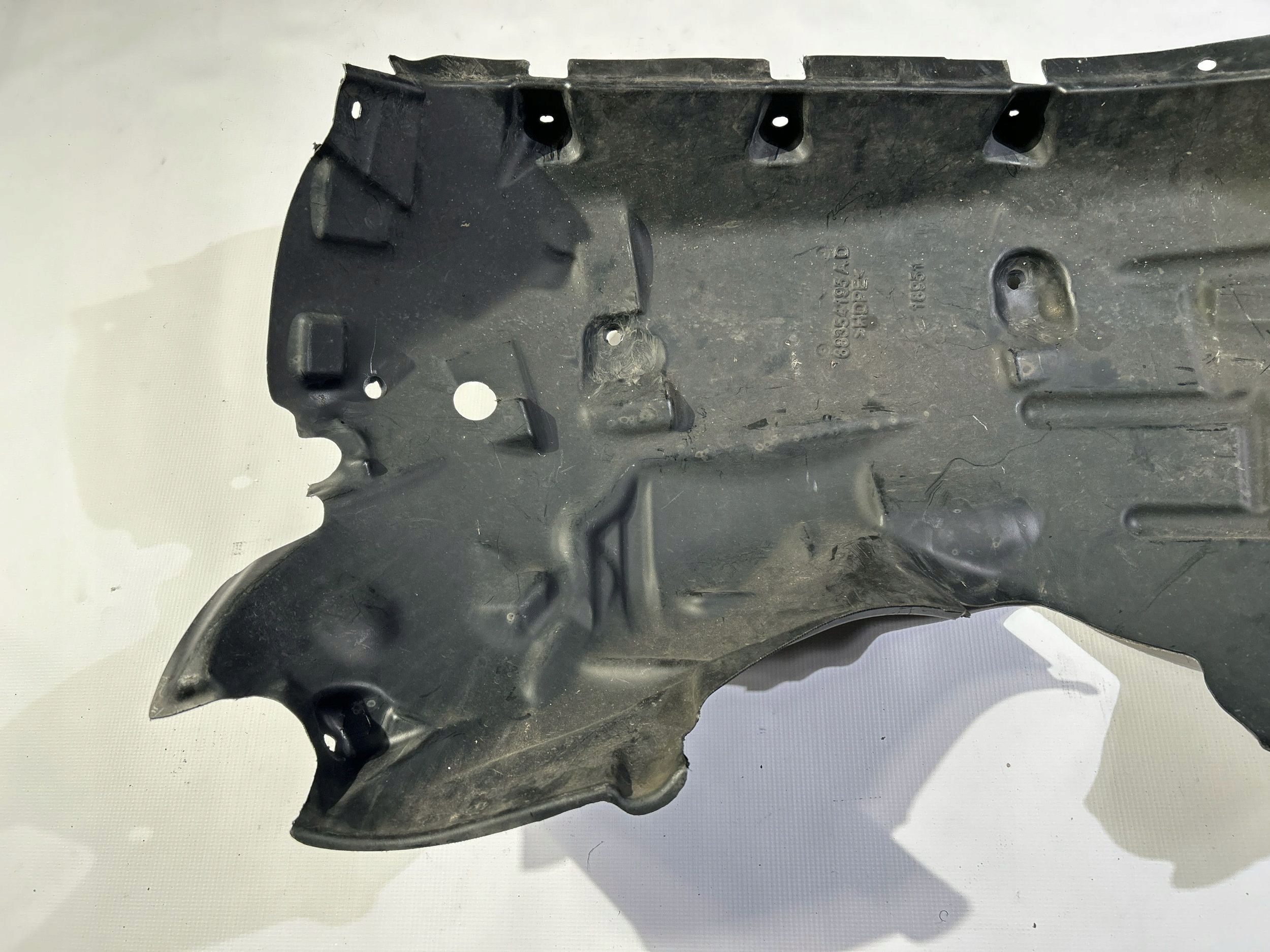 mudguard front front left Jeep Wrangler JL 2018