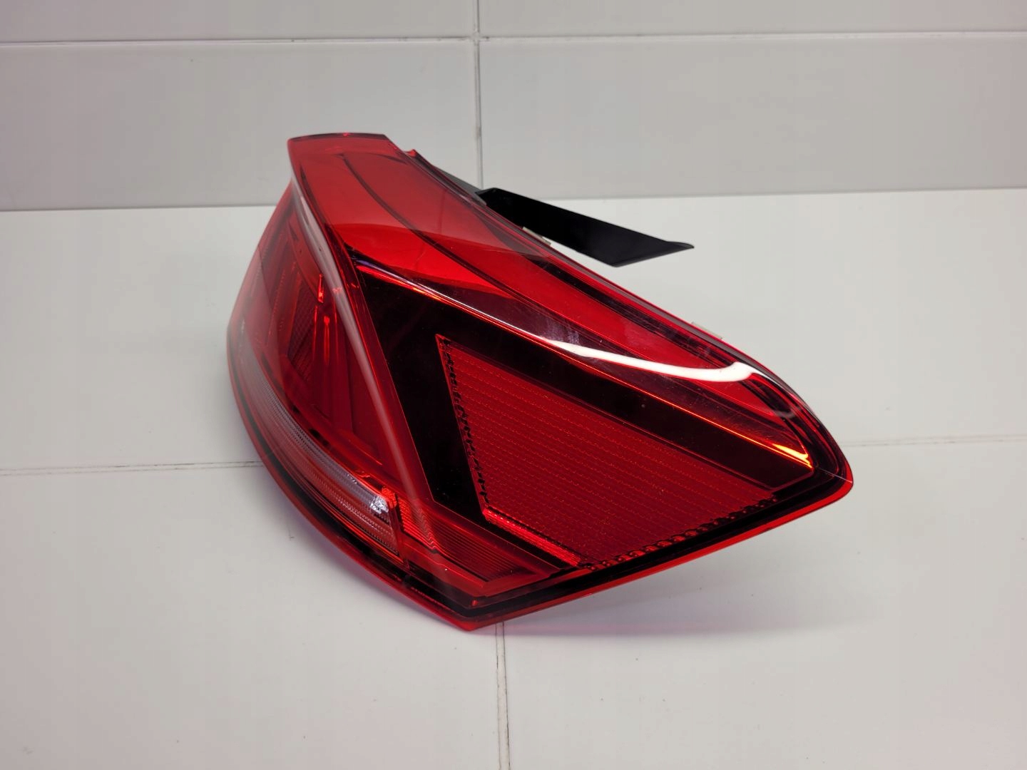 light rear right side Volkswagen T-Roc 1 2019 2GA945096