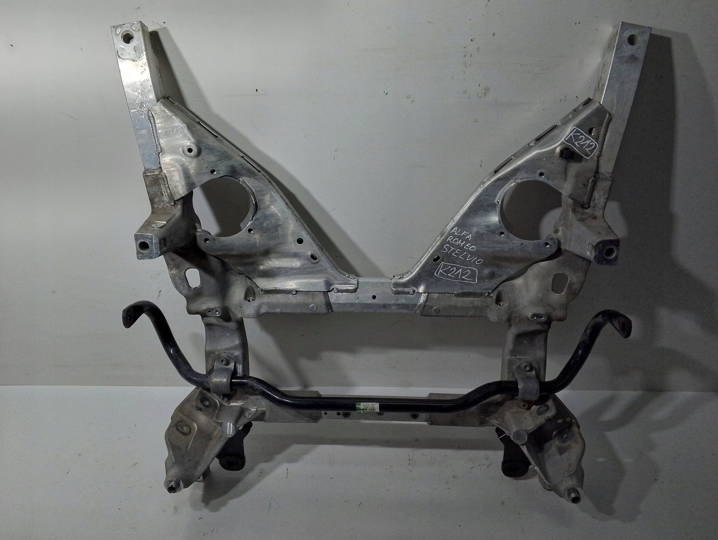 Alfa Romeo Stelvio Sanki przednie 00505505910 (K212)