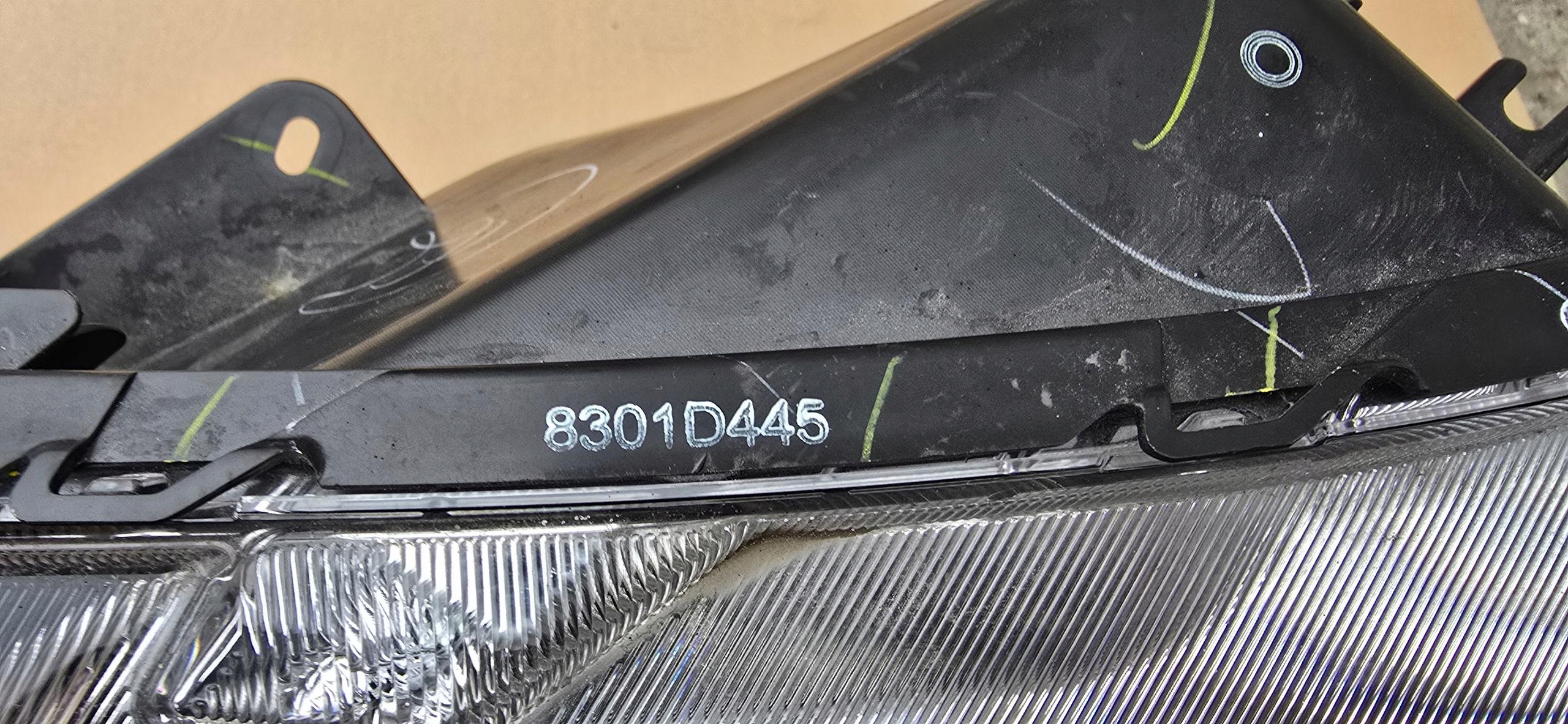light front MITSUBISHI Space Star LIFT 8301d445