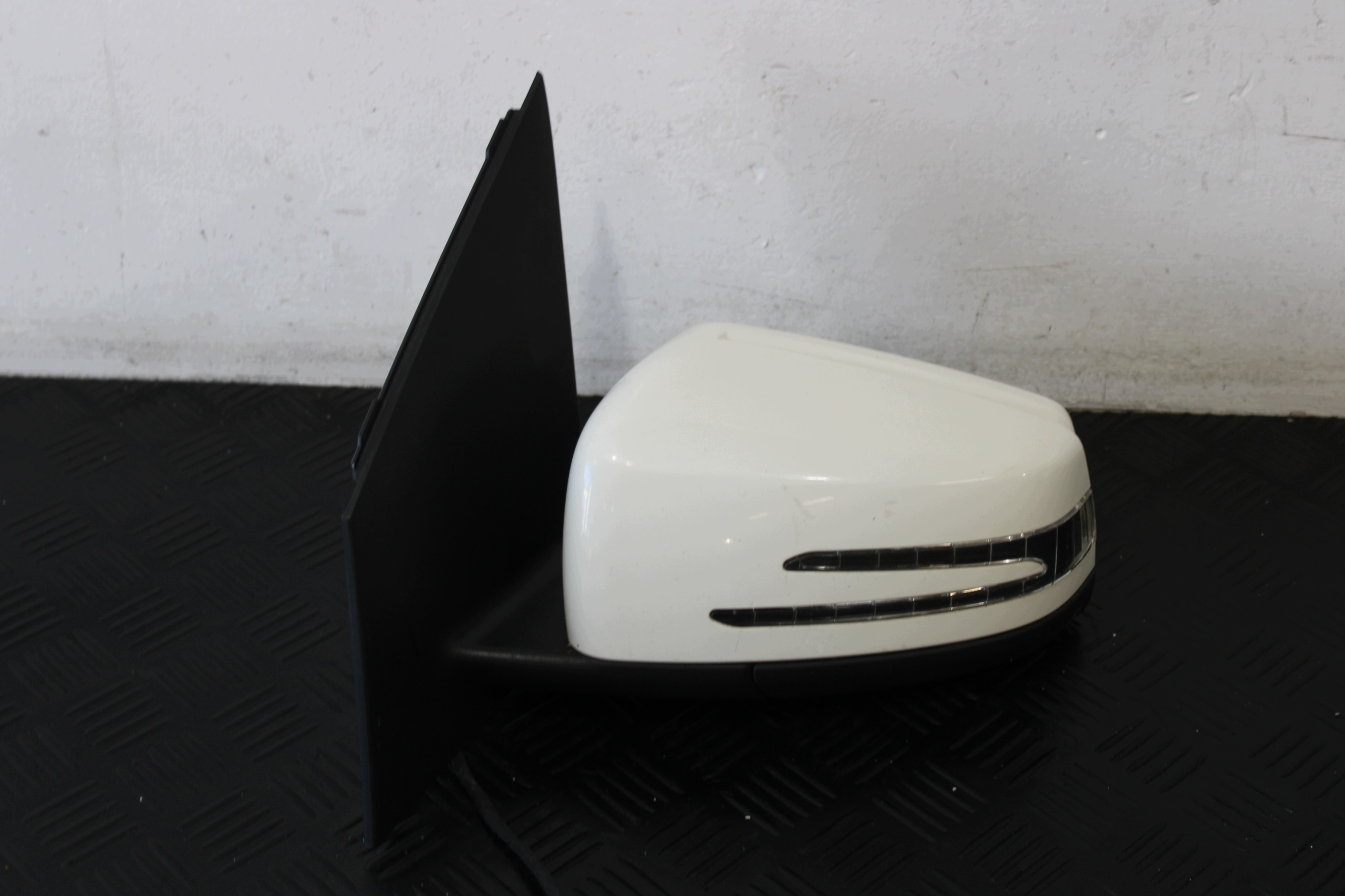 mirror left 7 vertical MERCEDES B-class W246 LIFT 1.5 CDI