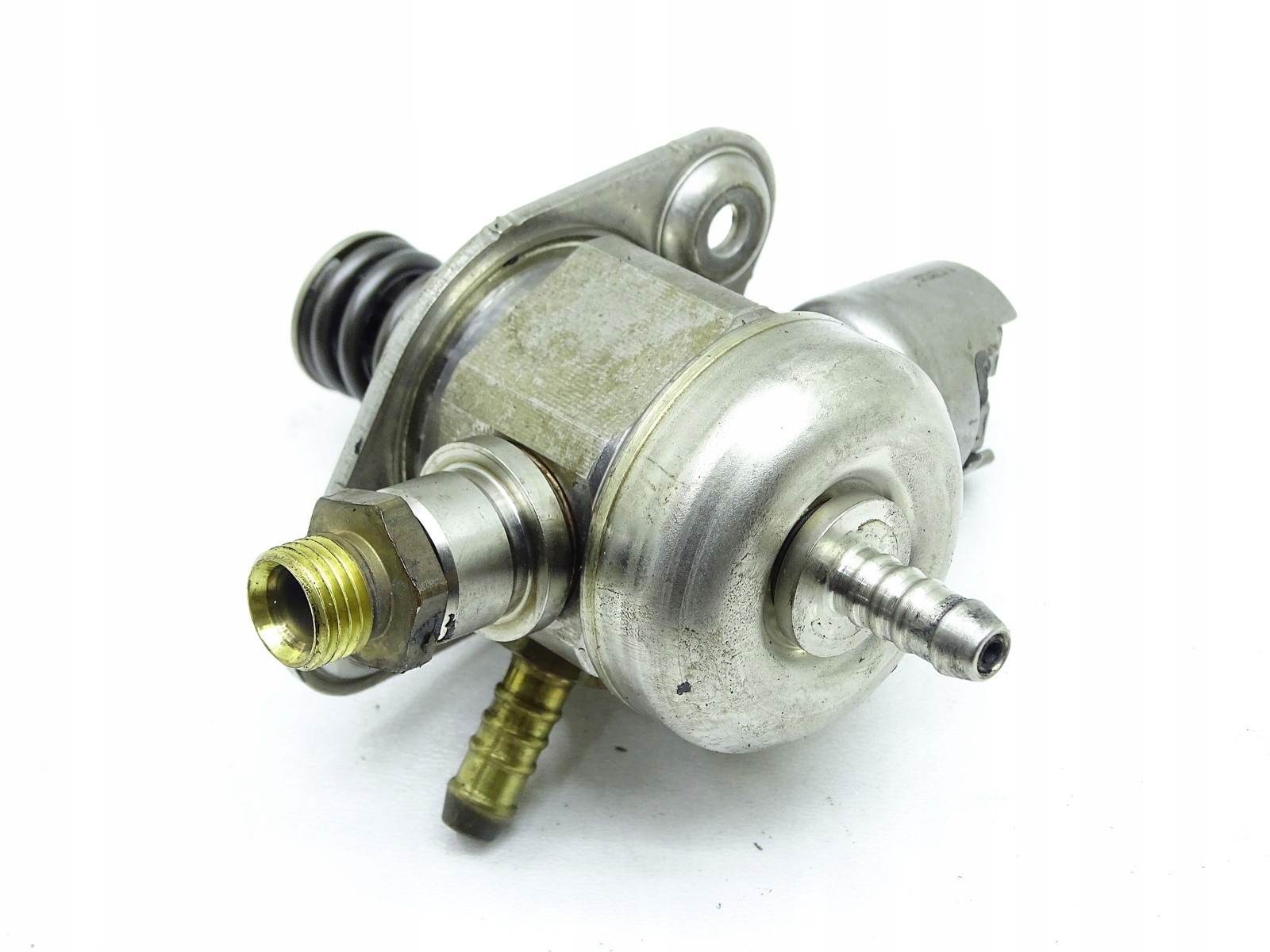 feed pump VW PASSAT B8 GOLF VII 2.0 TDI 06K127025A