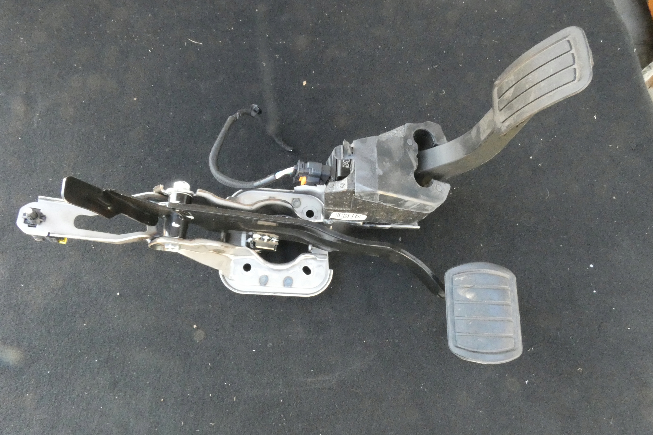 DS9 1,6 THP Gaspedal Bremse 9674829180