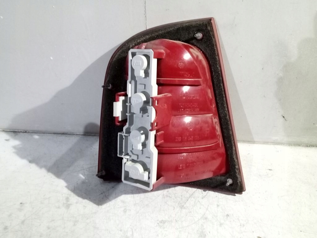 Skoda Octavia and lift HB light right rear part rear