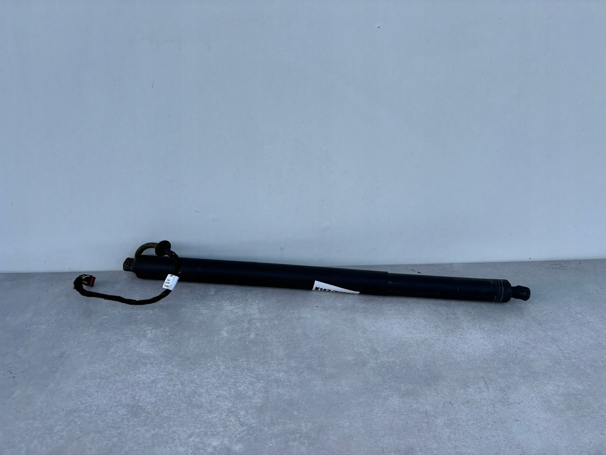 PORSCHE MACAN 95B damper telescope electrical bonnet rear part K143/DF804
