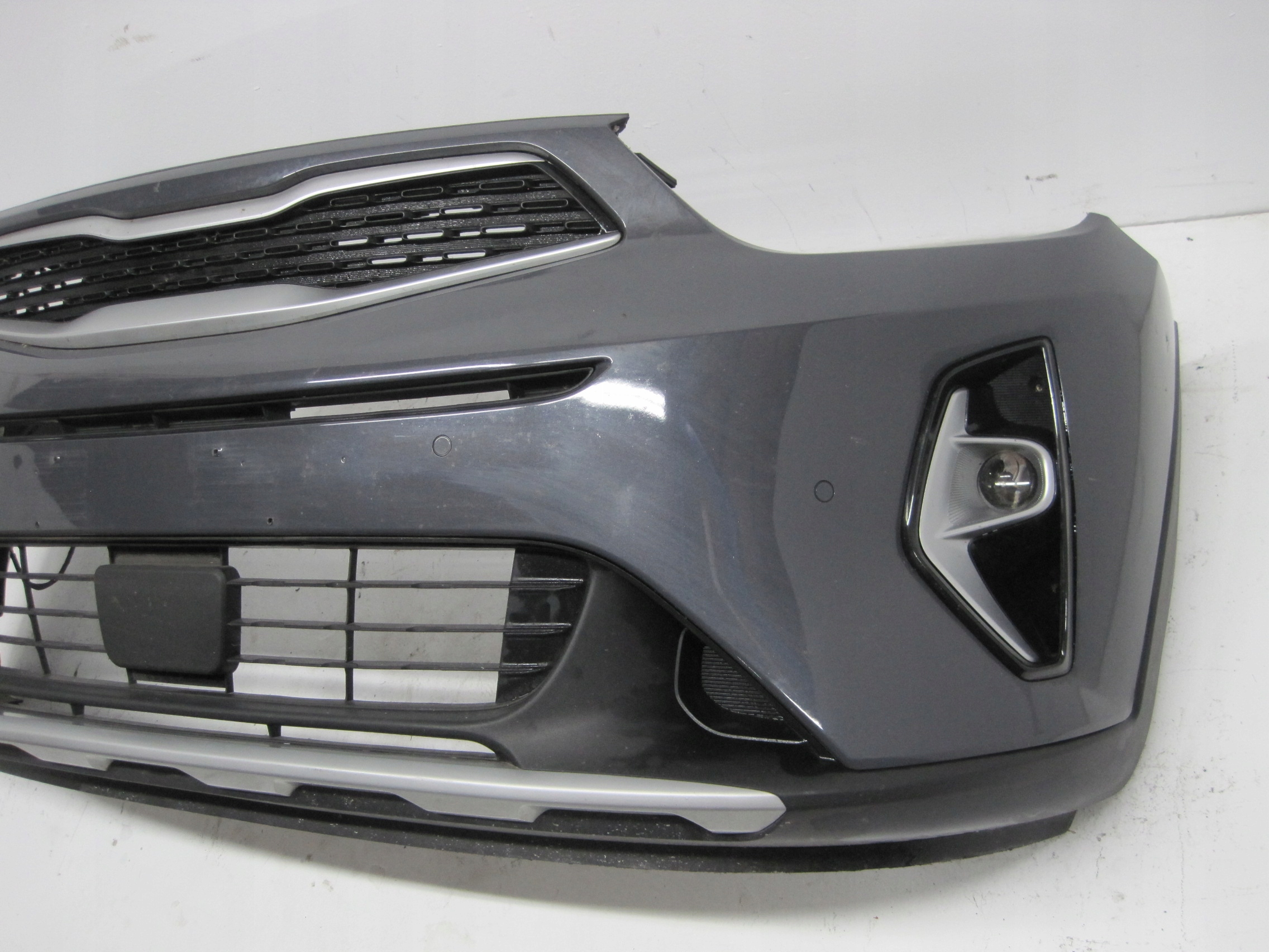 bumper KIA STONIC 4 PDC below RADAR front front