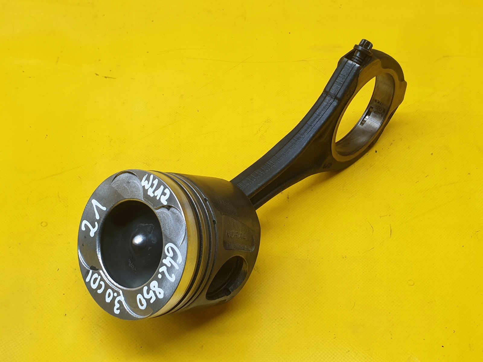 Поршень шатун кривошипно W212 W204 3.0 CDI 642850 8370