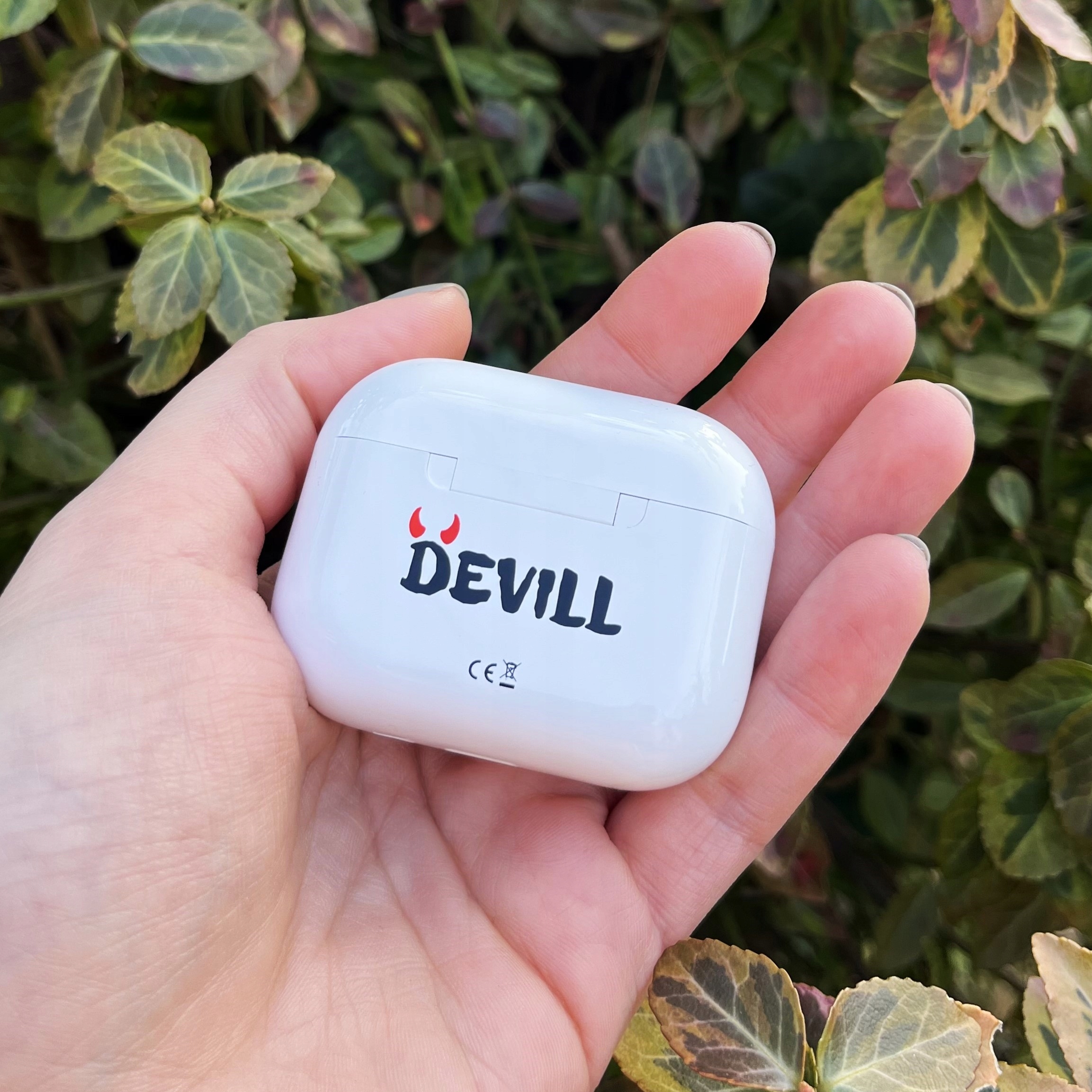 SŁUCHAWKI BEZPRZEWODOWE DOUSZNE DOKANAŁOWE BLUETOOTH BIAŁE WYŚWIETLACZ LED Model inny