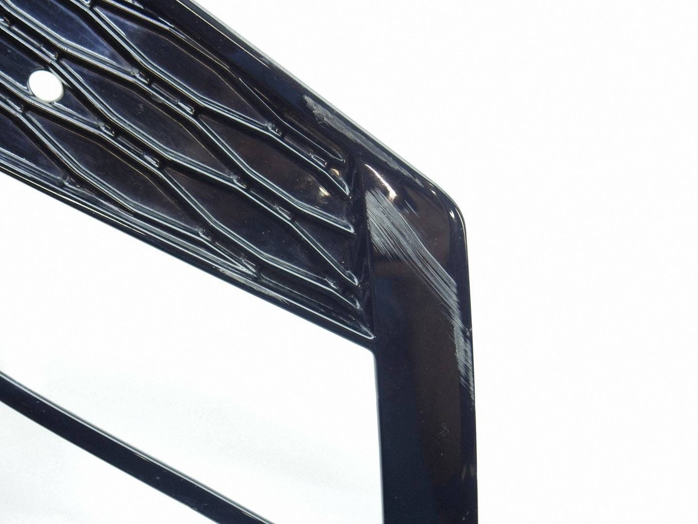 grid lower of a bumper right front VW TIGUAN II 5NA853666A