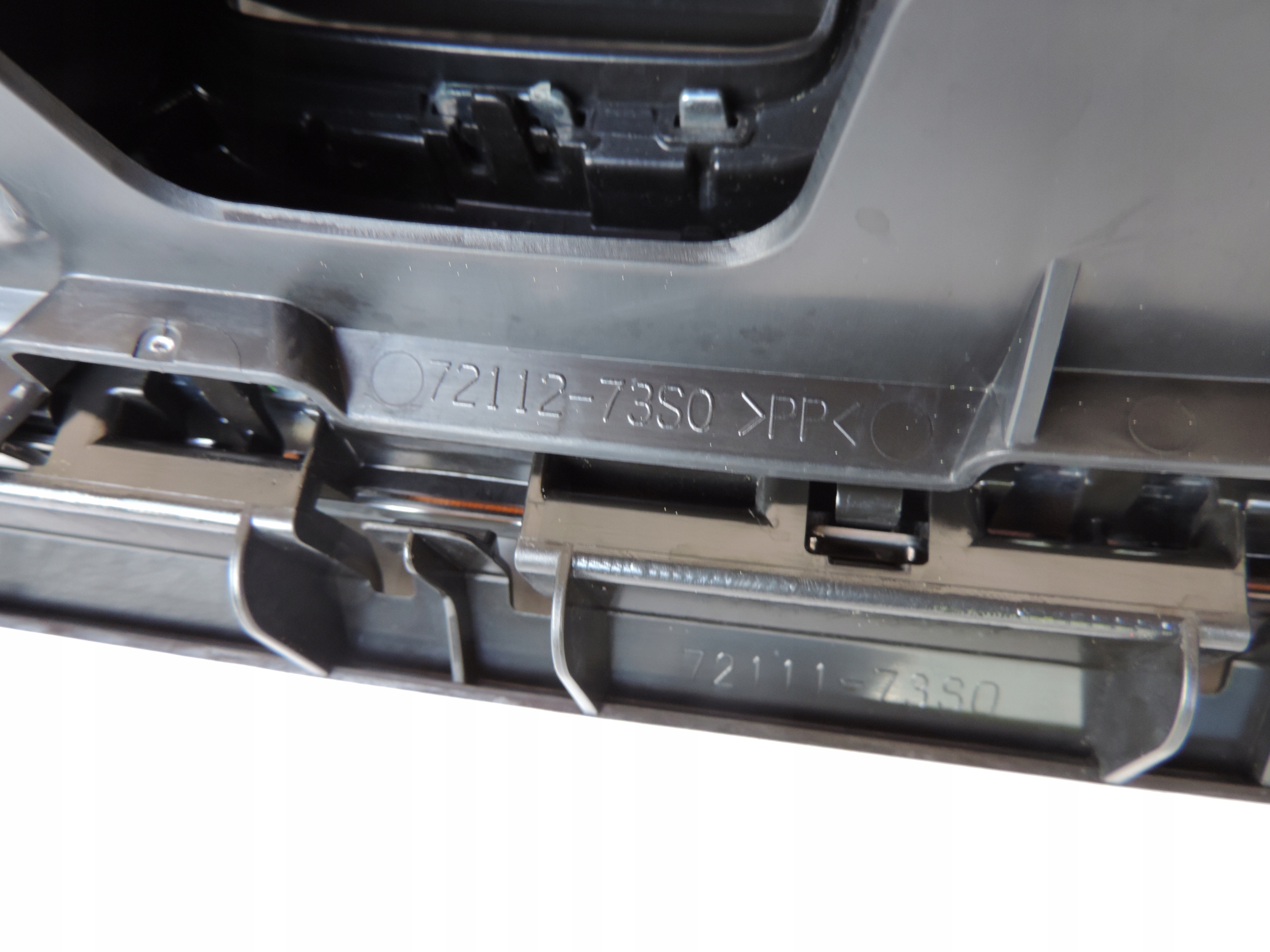 Suzuki Ignis I FH Kühlergrill FRONTGRILL Kühlergitter 7211273S0 - Thumbnail 11