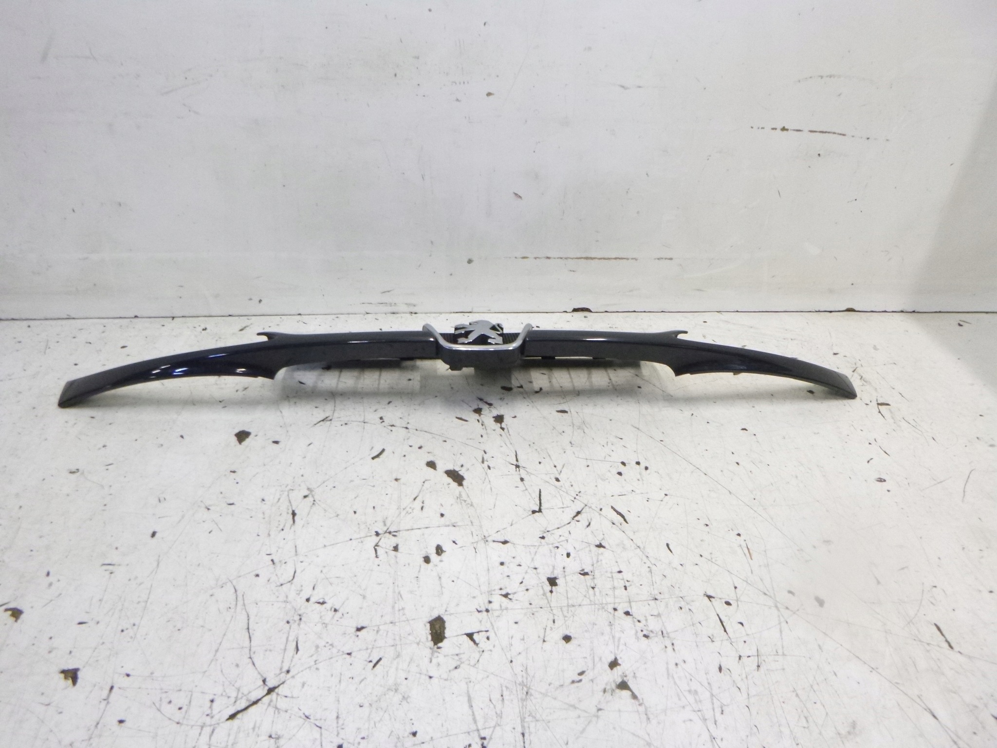 Grill Grill Peugeot 206 EXL 2005r.
