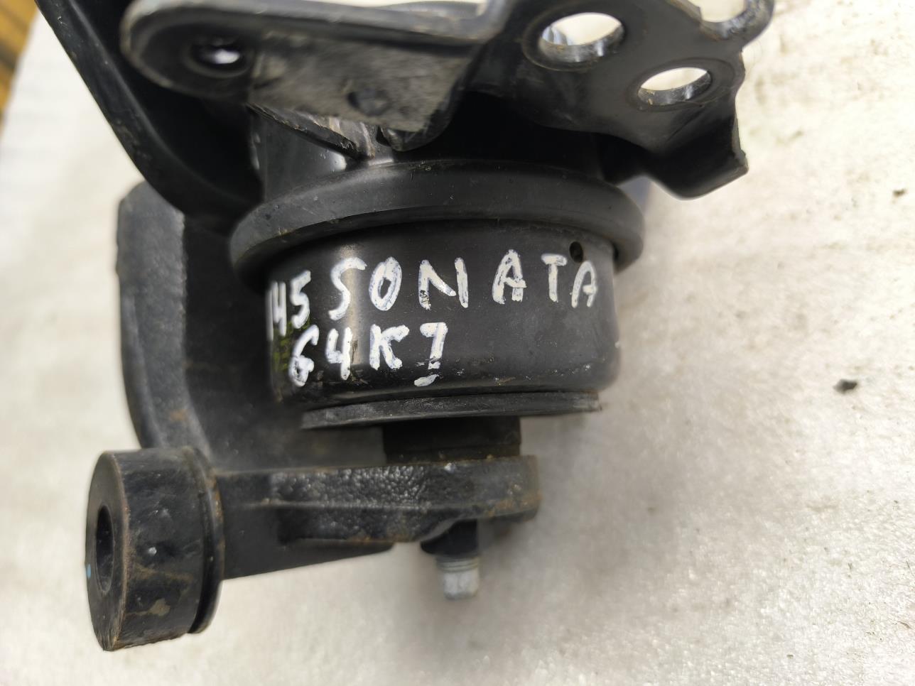 лапа подушка Hyundai SONATA VII