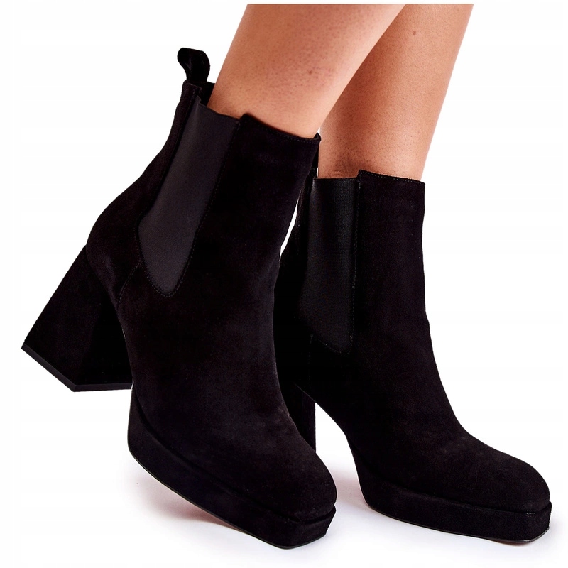 Semišové Kotníkové Boty Podpatek Laura Messi 2519 Černé 39