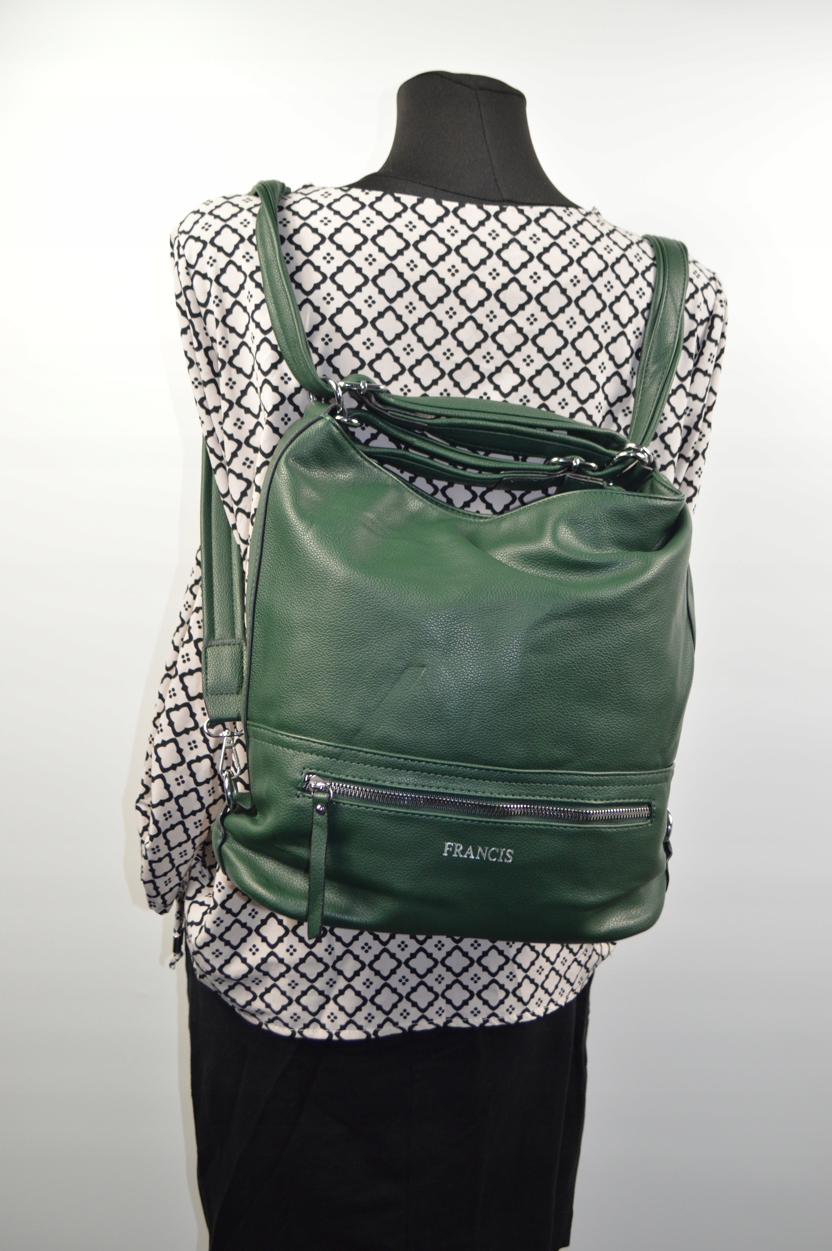 DUŻA POJEMNA TOREBKA DAMSKA LISTONOSZKA WOREK TORBO-PLECAK Styl miejski