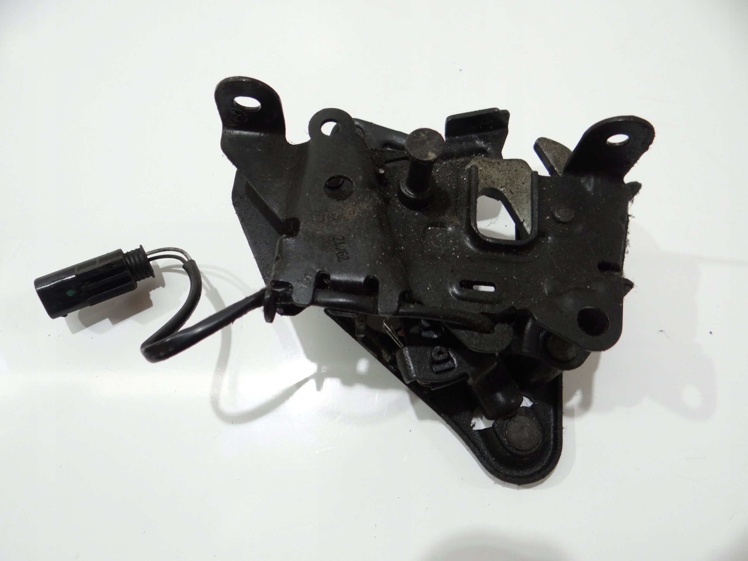 bonnet latch lock left BMW 5GT F07 7206453
