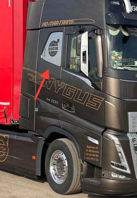 Volvo FH4/F5 krytky do okenních výklenků Inox