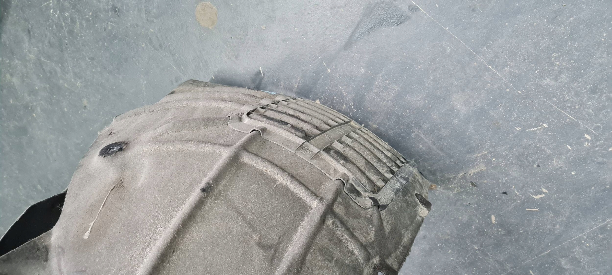 Q5 80A SQ5 mudguard left left front front MATERIAL ORG