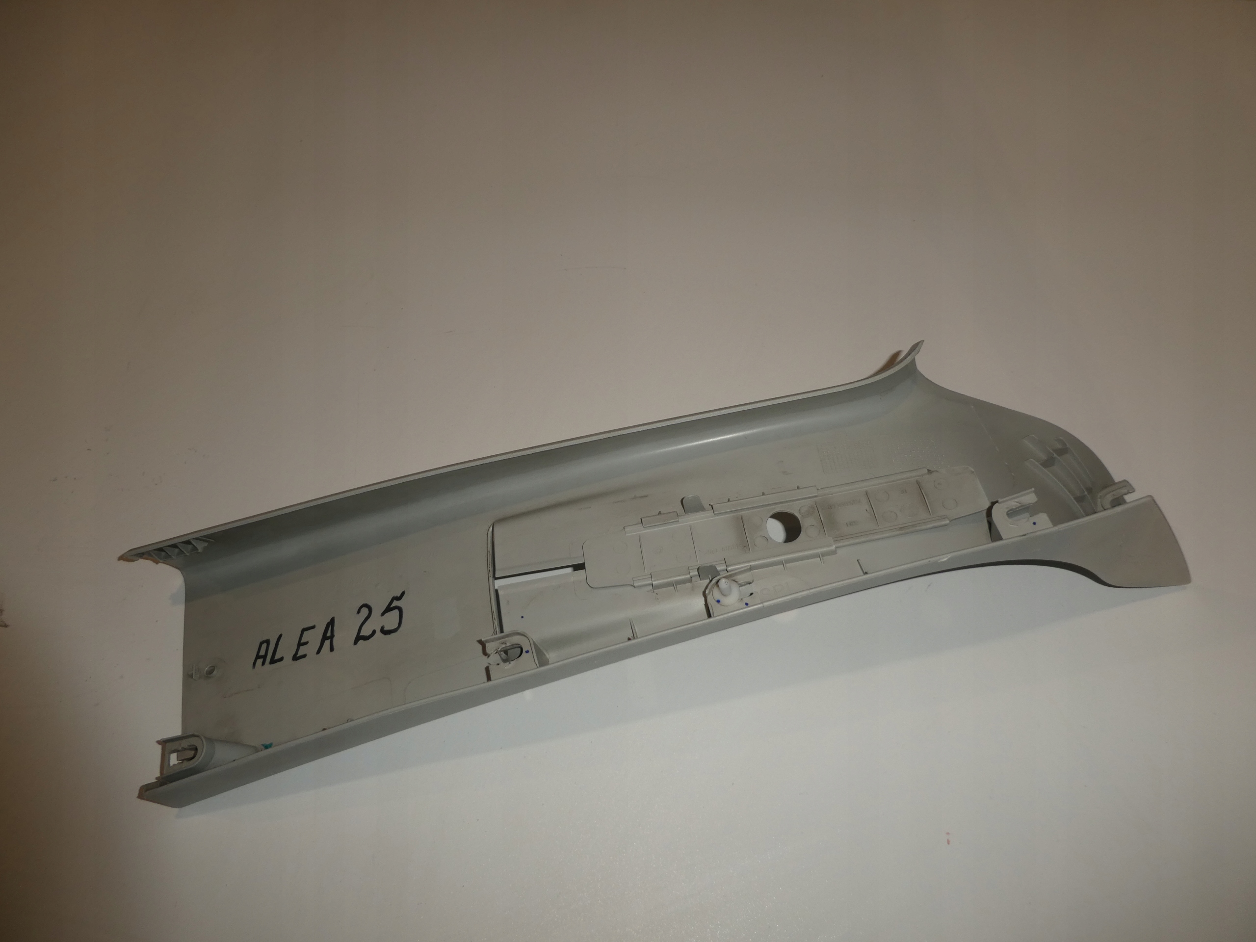 cover SLUPKA left VW T5 LIFT 7E0867243D