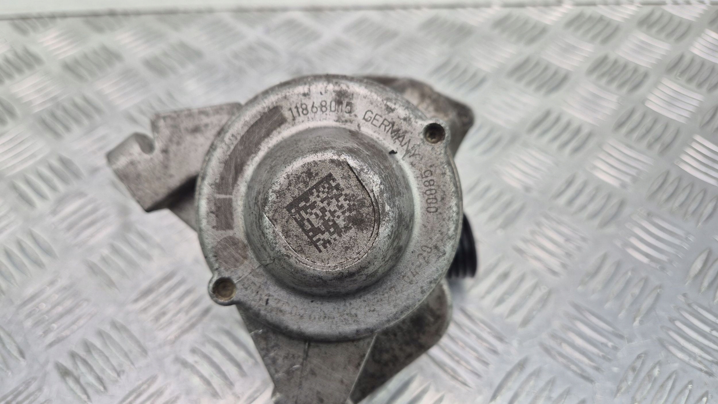 BMW 3 E90 E91 335i water pump 11868015 N55B30A