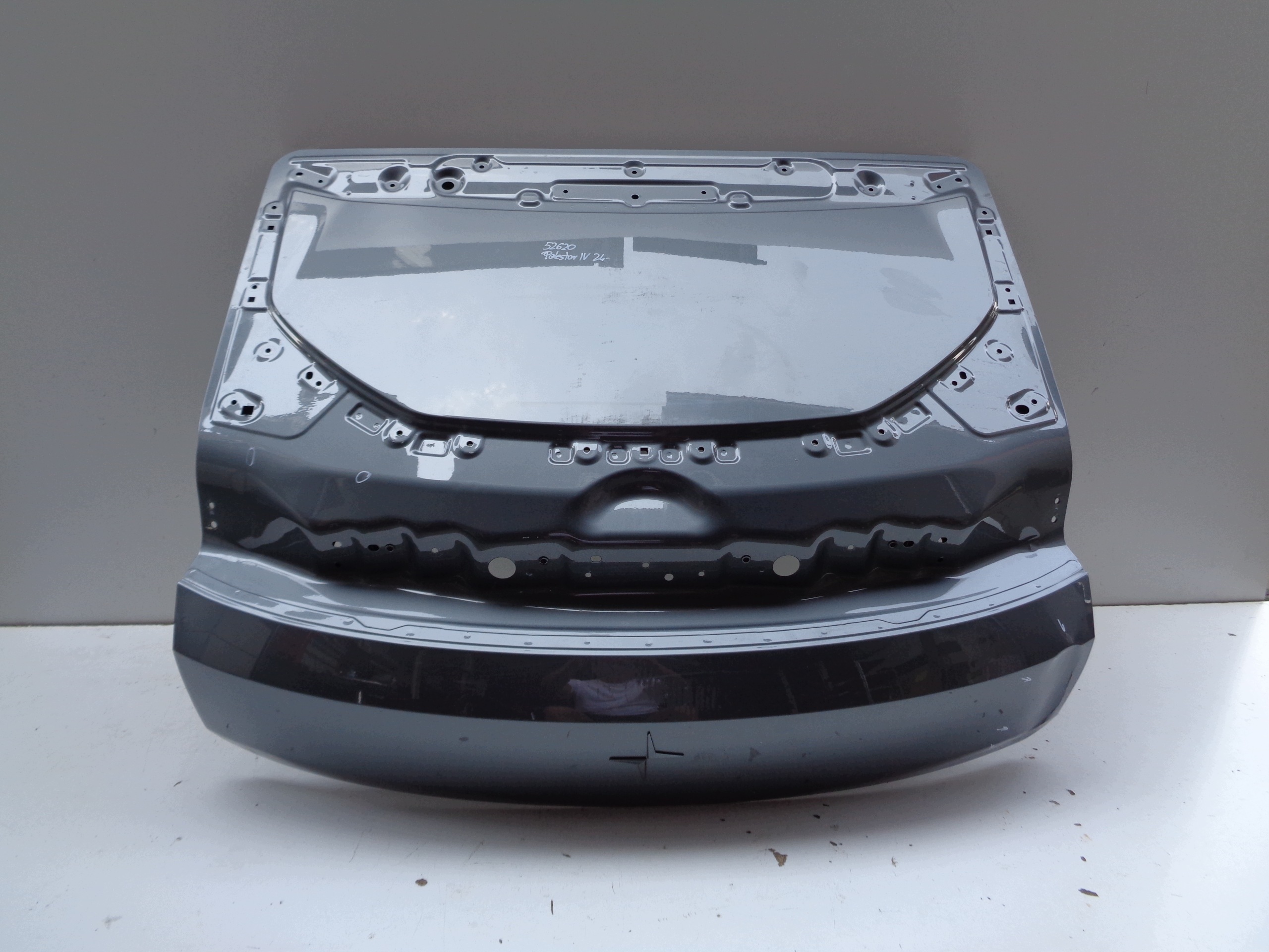 boot doors POLESTAR IV 4 24- NR 52620