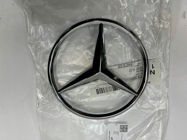 MERCEDES W177 W205 W206 Emblemat gwiazda grilla A0008176007 NOWA OE