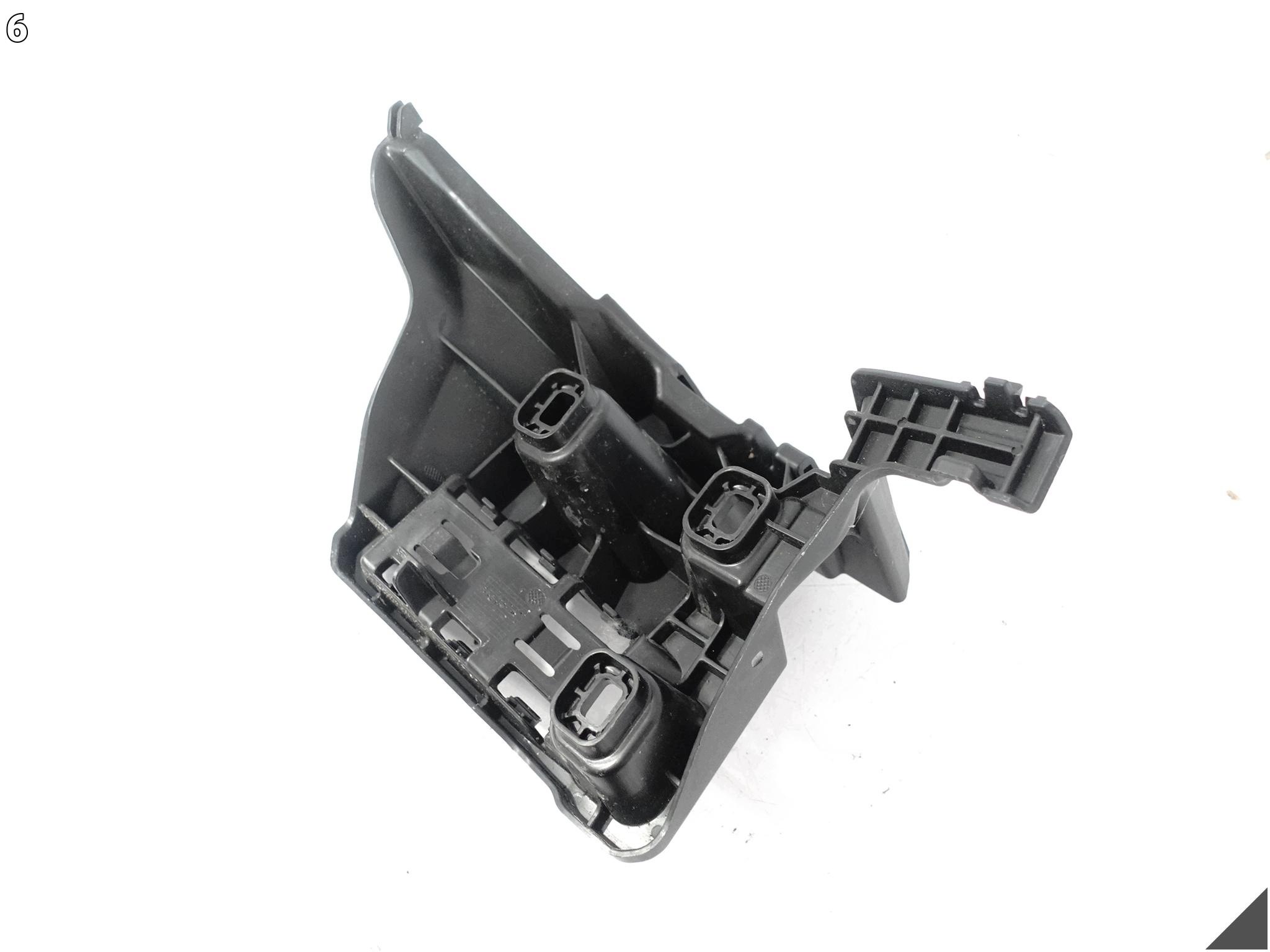 SKODA SUPERB IV 4 3P3 Berline 23- Support Support plaque Console Pare choc Arrière Droite