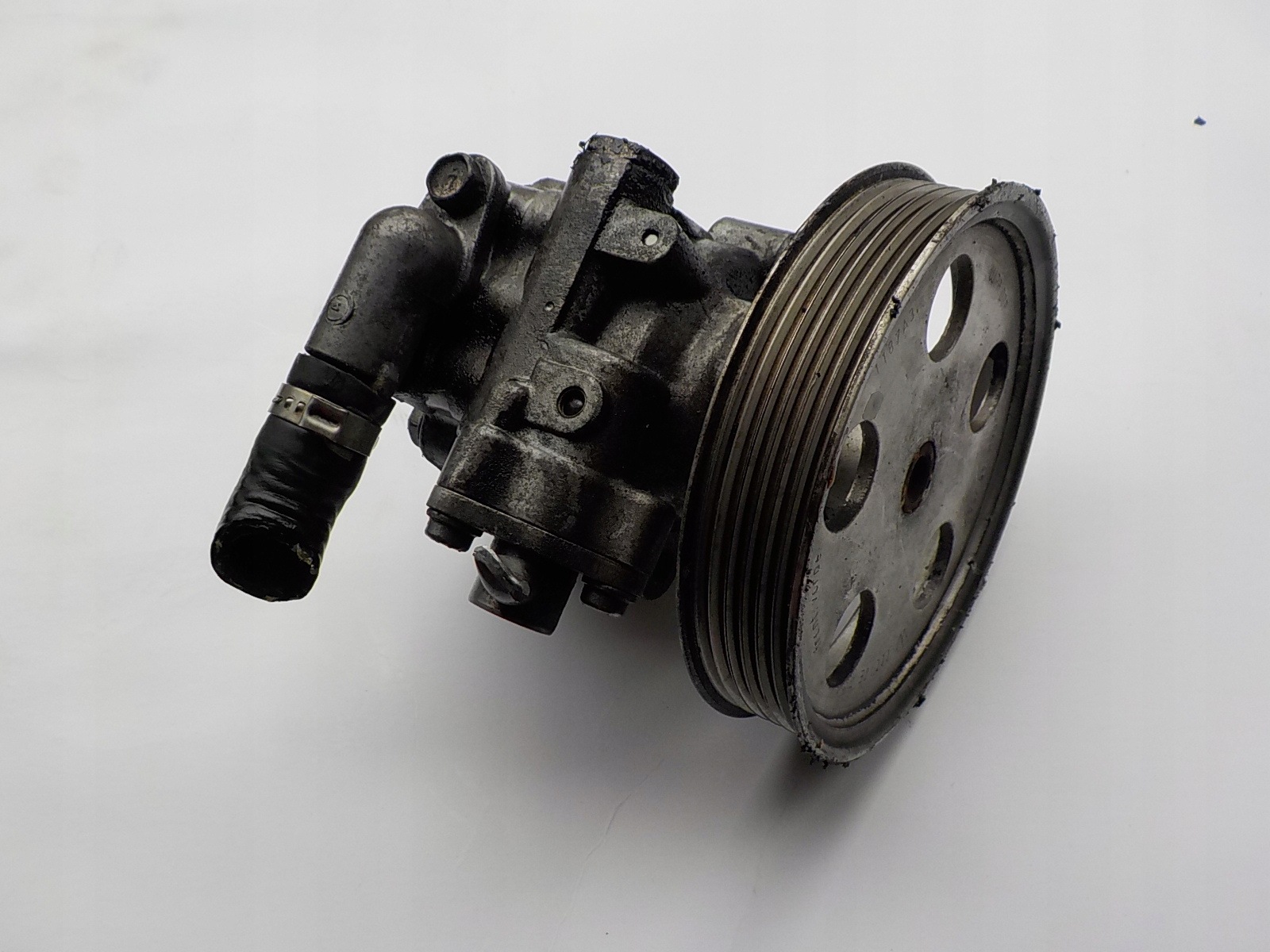 AUDI A5 8T 2.0 TFSI original servo pumpa 8K0145153F