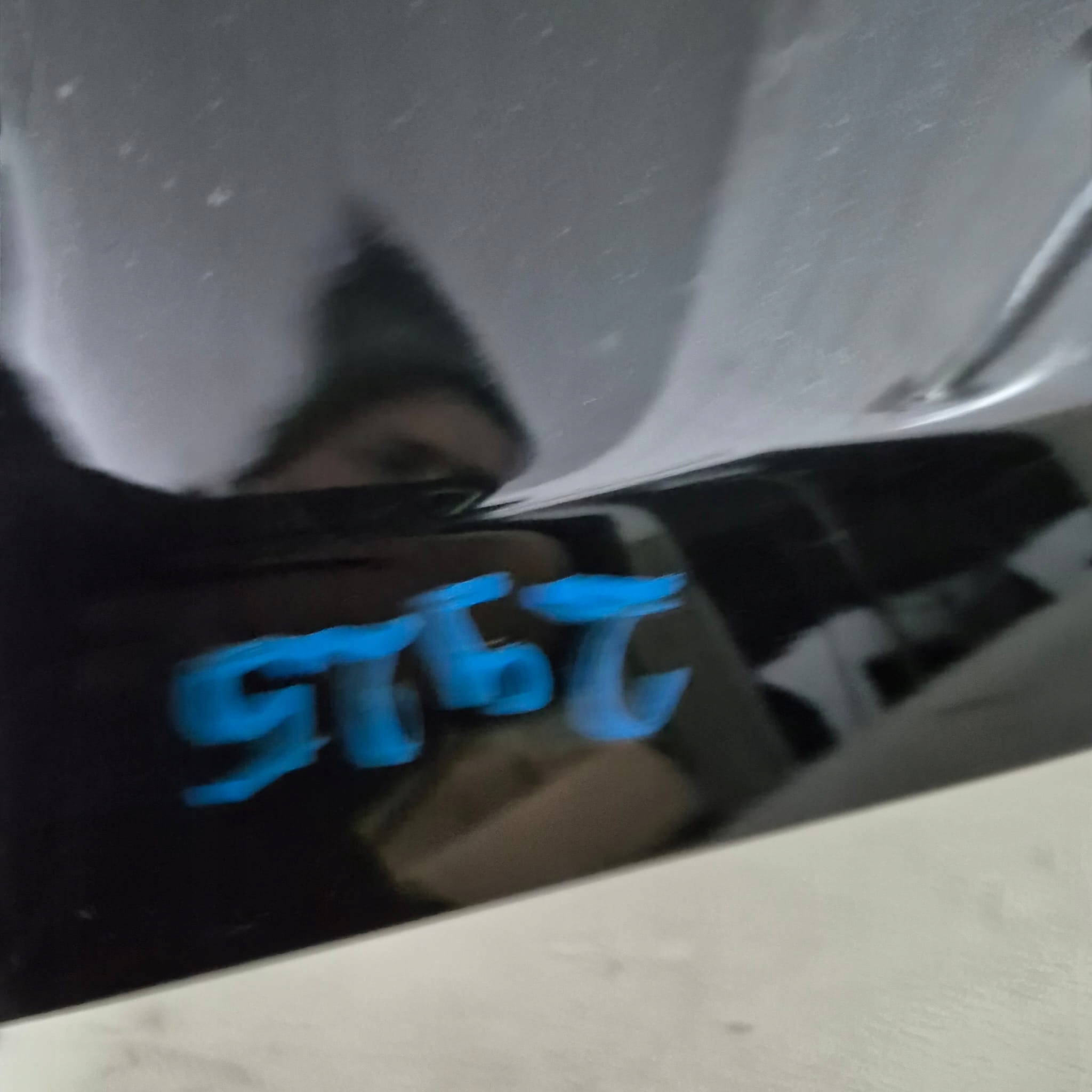 BMW 1 E87 04- pravý blatník předek přední