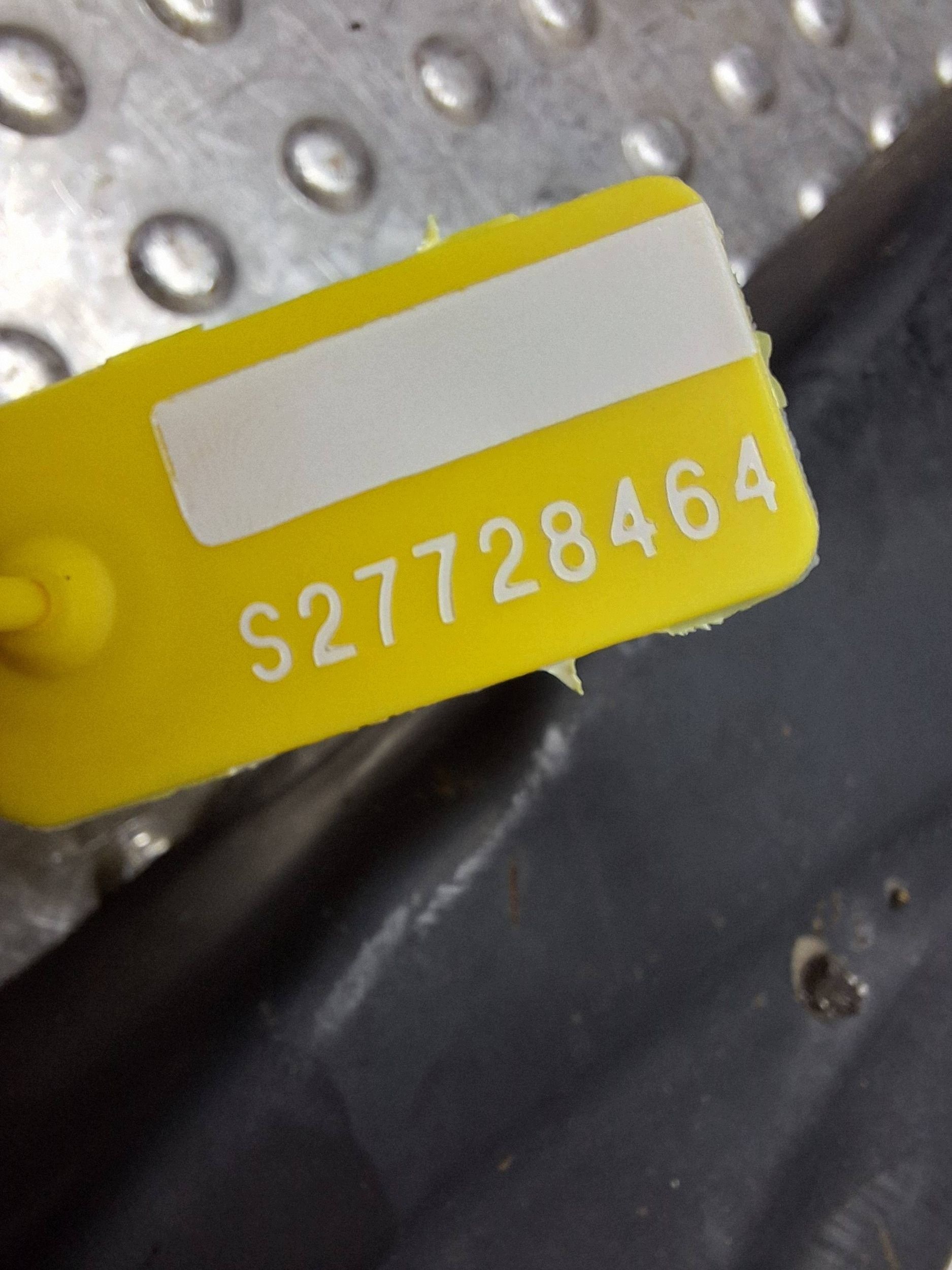 rameno ľavý predok SUZUKI SWIFT MK6 04-10 SPLASH