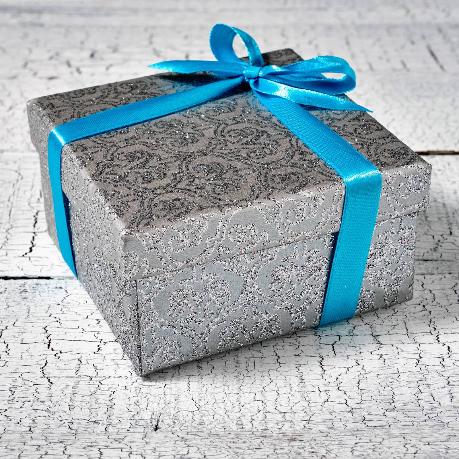 Wstążka satynowa do pakowania 32 m niebieska Szerokość produktu 25 cm