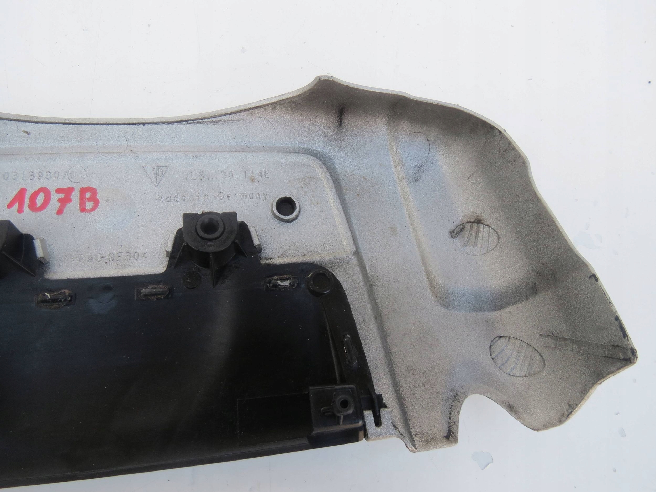 engine housing cover PORSCHE CAYENNE 4.8 V8 7L5130114E